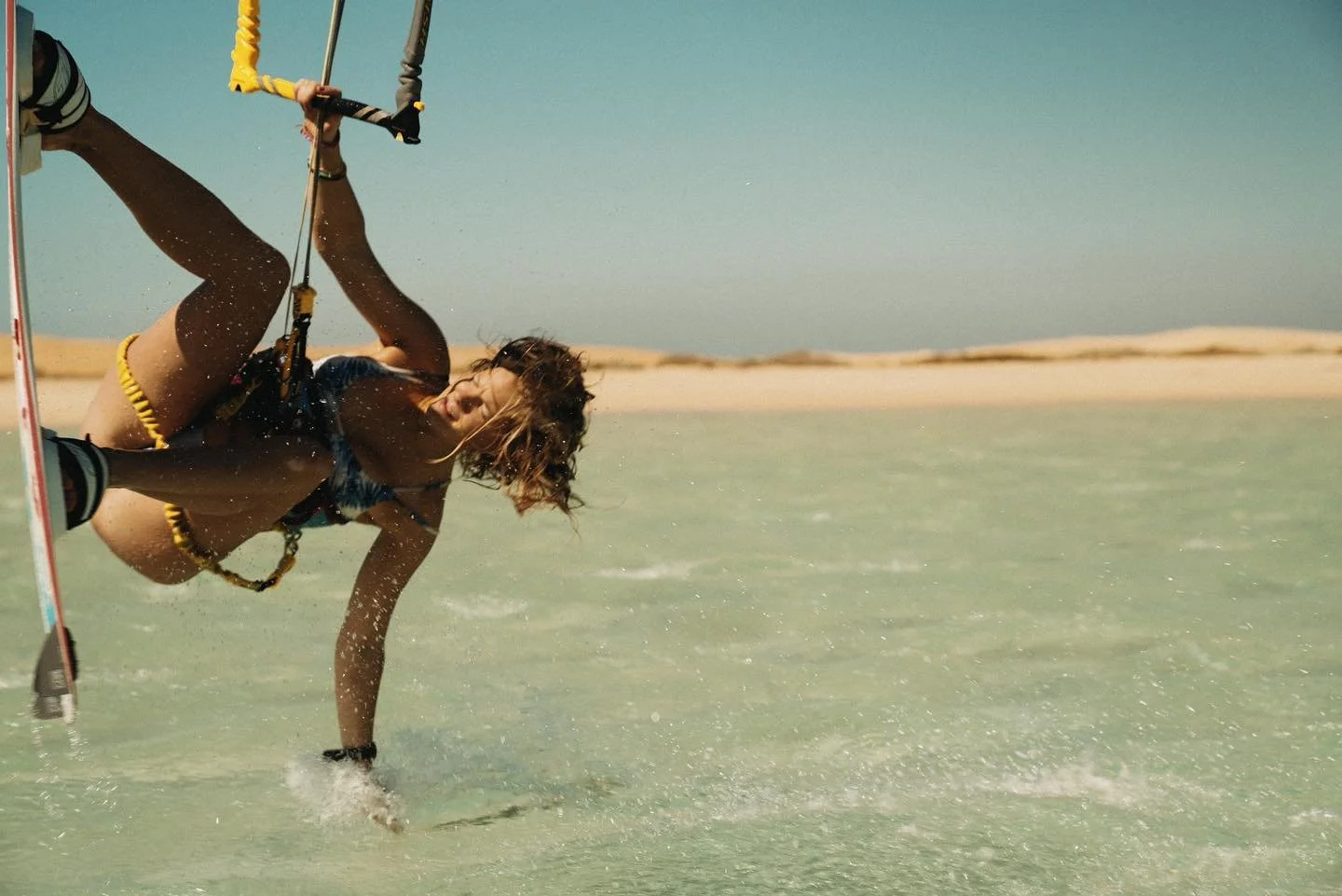 SLIDING IN PARADISE

#handslide #kitesurfing #paradise #islandlife #kitesista #breezeadventure @breezeadventure
