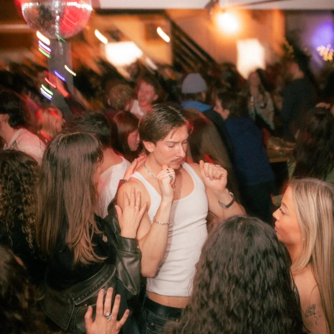 Late Night Disco &amp; Friends - Sat 18th April

Artist spotlight 🚨📀🪩

Jamie Moon is a London-based selector blending disco, funk and underground house into slick, hedonistic sets built for late-night dancefloors. 

With roots in some of the city&