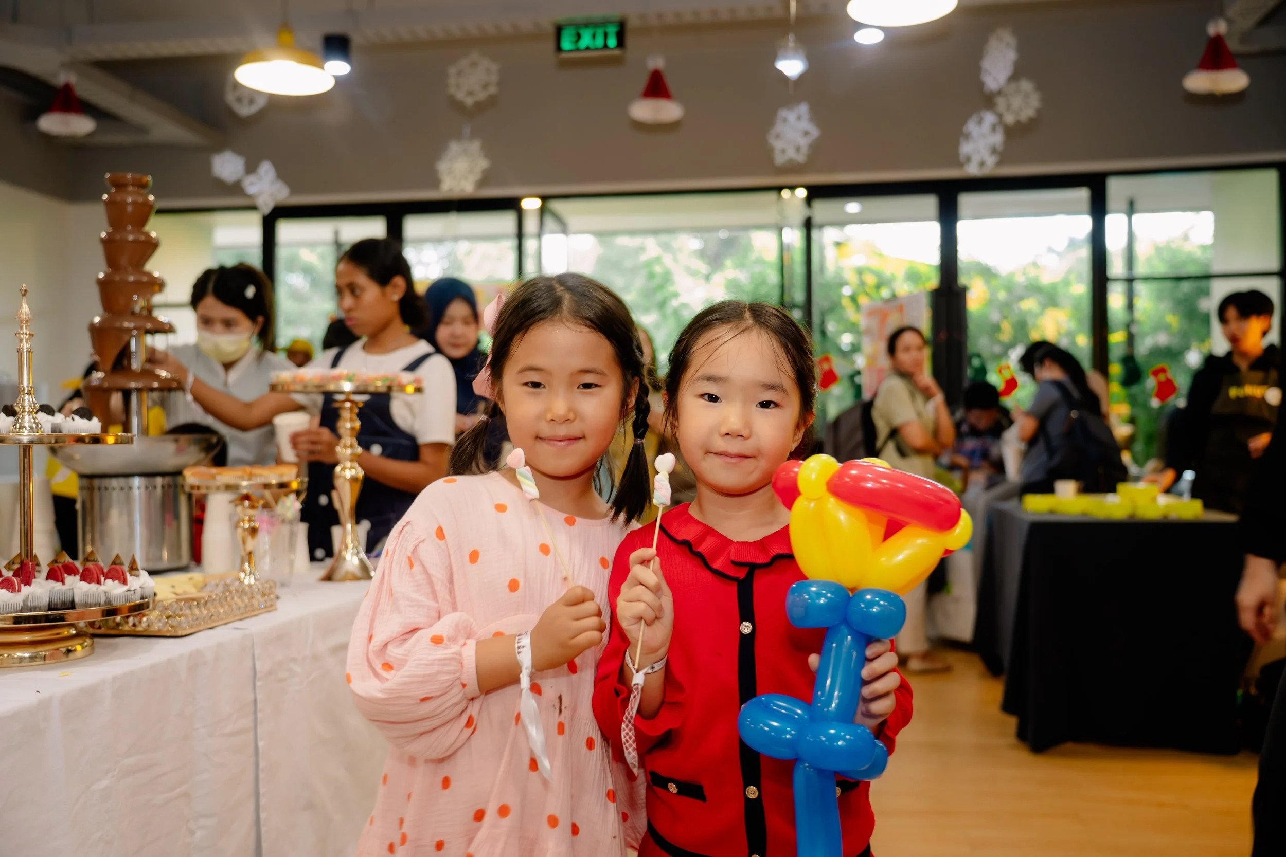 圣诞集市：ISJ社区的温馨庆典