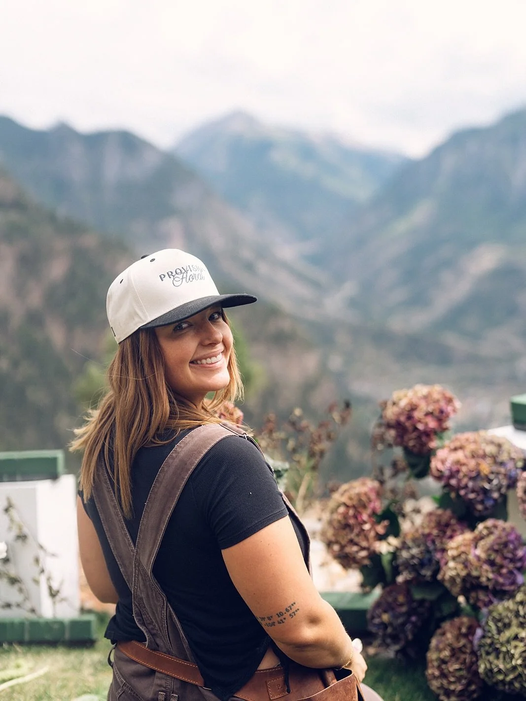 A face to the name :) 

Thanks @johnmolerphoto for capturing me in my element. Getting to design on site is one of my all time favorite parts of my job. There&rsquo;s a rush to it that I love - and just so fun to see everything come together after mo