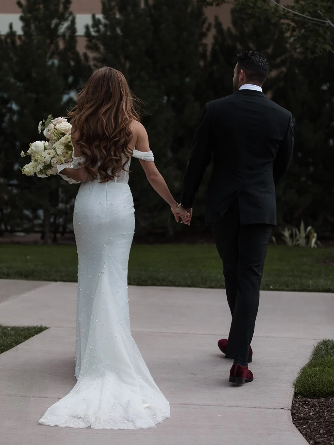 Going back to this stunning day at @thebroadmoor 💫 C + D were such a fun couple to celebrate!! Can&rsquo;t you just feel the luuuuv in these photos 🥹

Photographer | @stephmariephoto 
Planning | @sapphirecelebrations 
Venue | @thebroadmoor 
Floral 