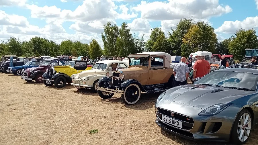 Bromham Community Hub - Vintage Vehicle Meet