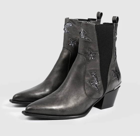 Boots, £289, Saint + Sofia