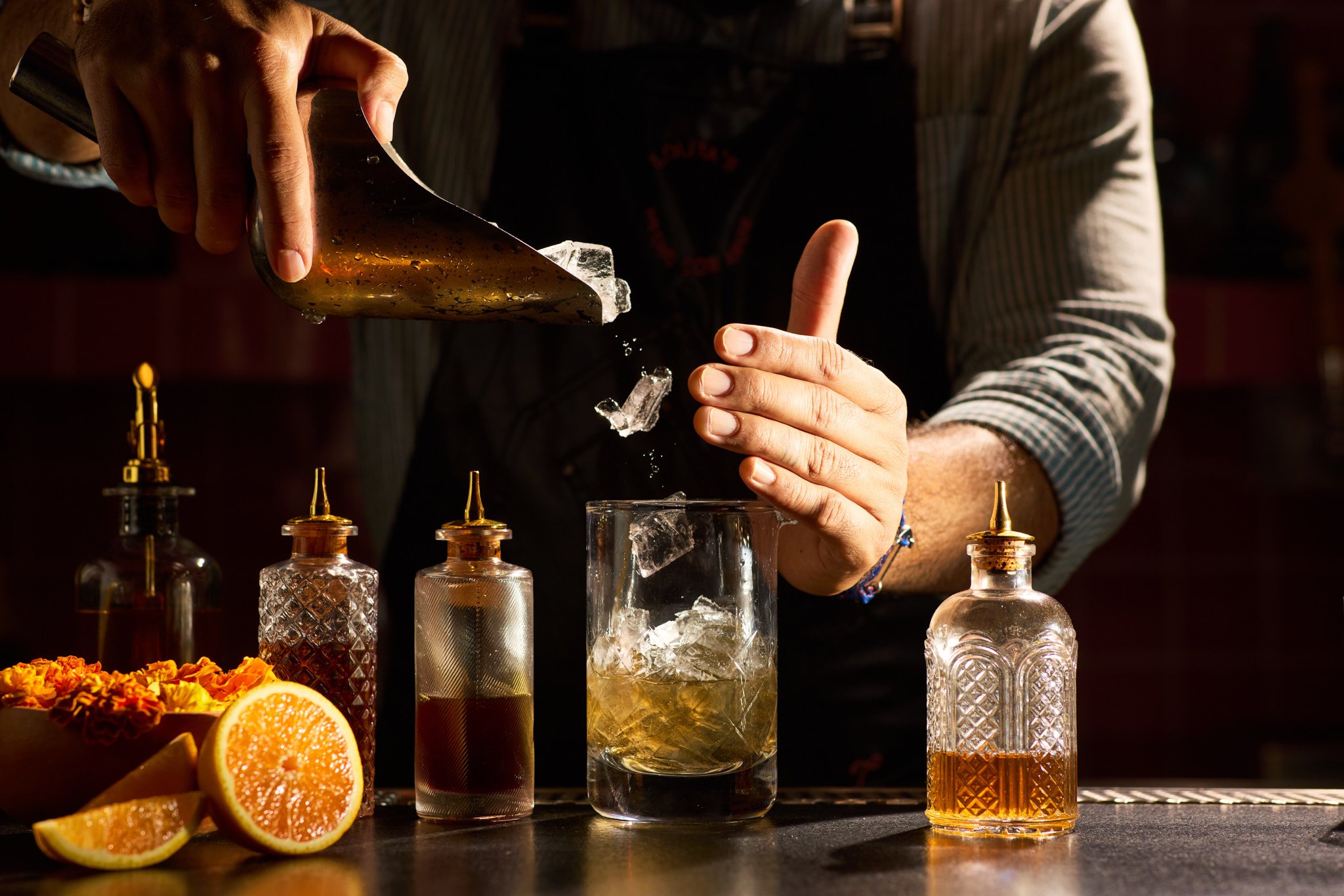 premium-mixology-action-shot-beverage-advertising-photography-by-kip-dawkins