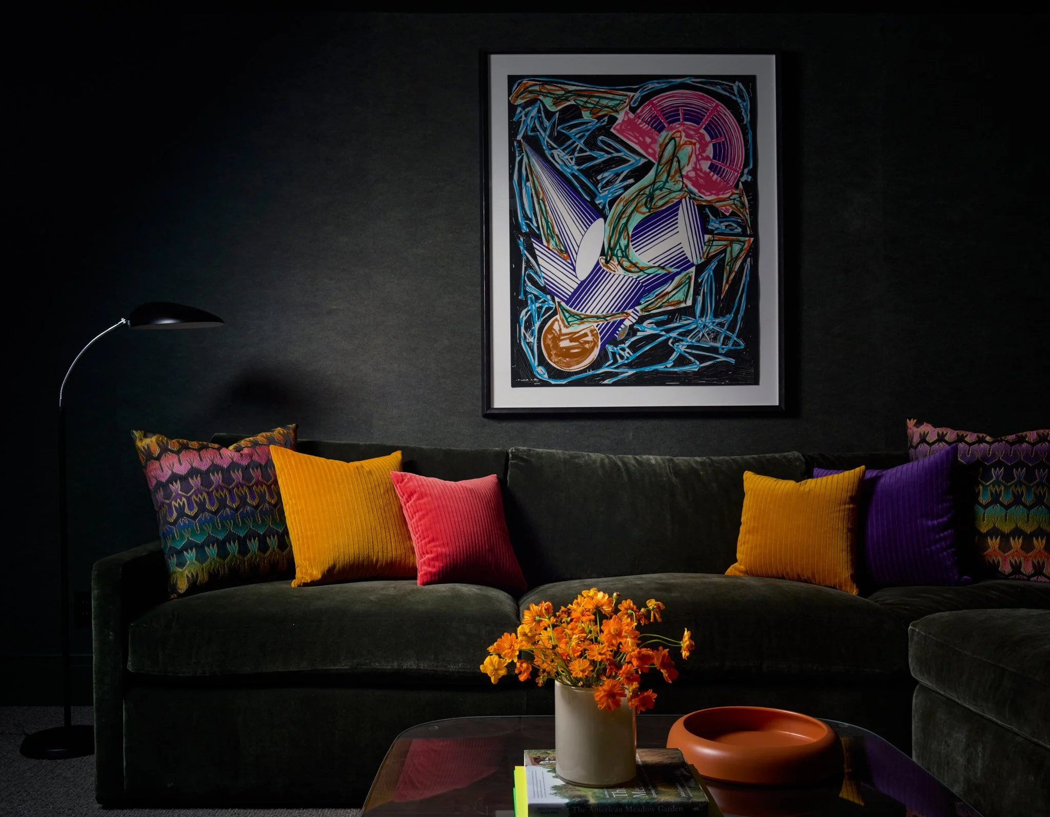 modern-living-room-interior-design-photography-dark-walls-colorful-art-by-kip-dawkins