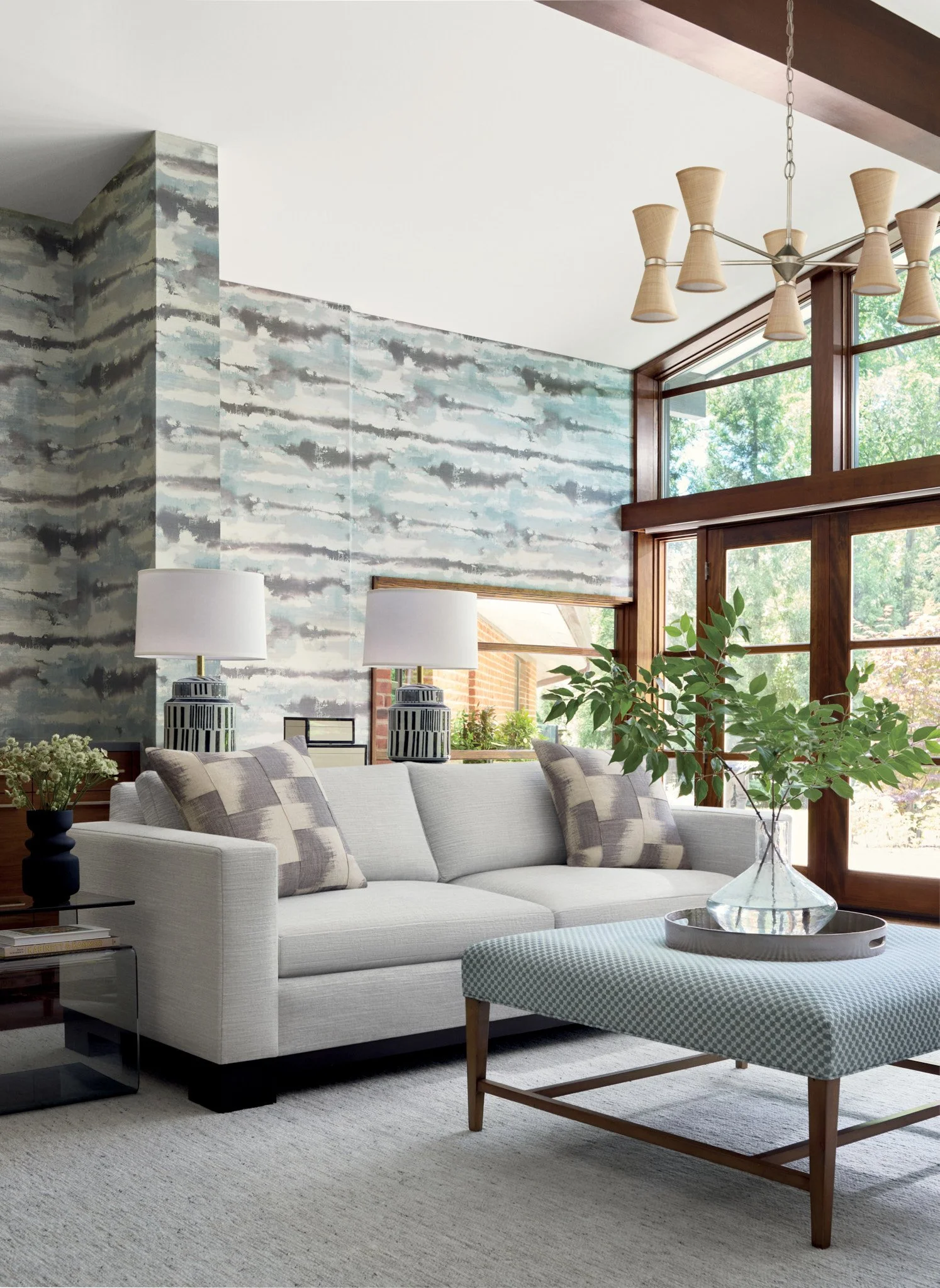 thibaut-luxury-wallpaper-living-room-interior