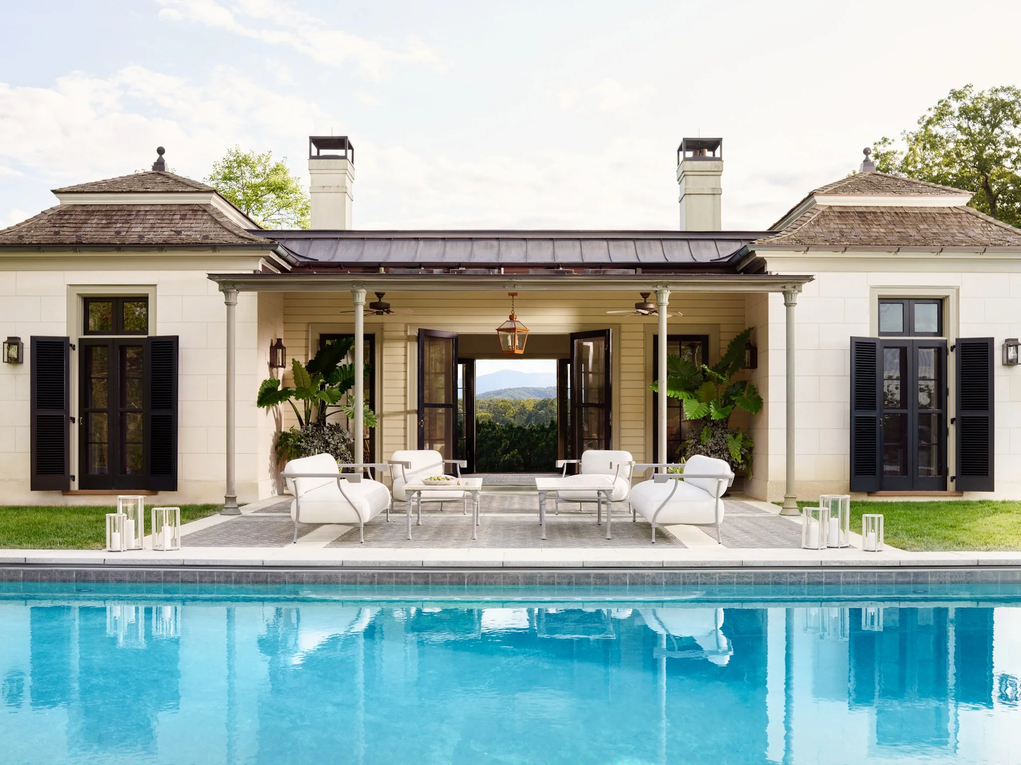 luxury-residential-architectural-photography-symmetry-pool-villa-by-kip-dawkins