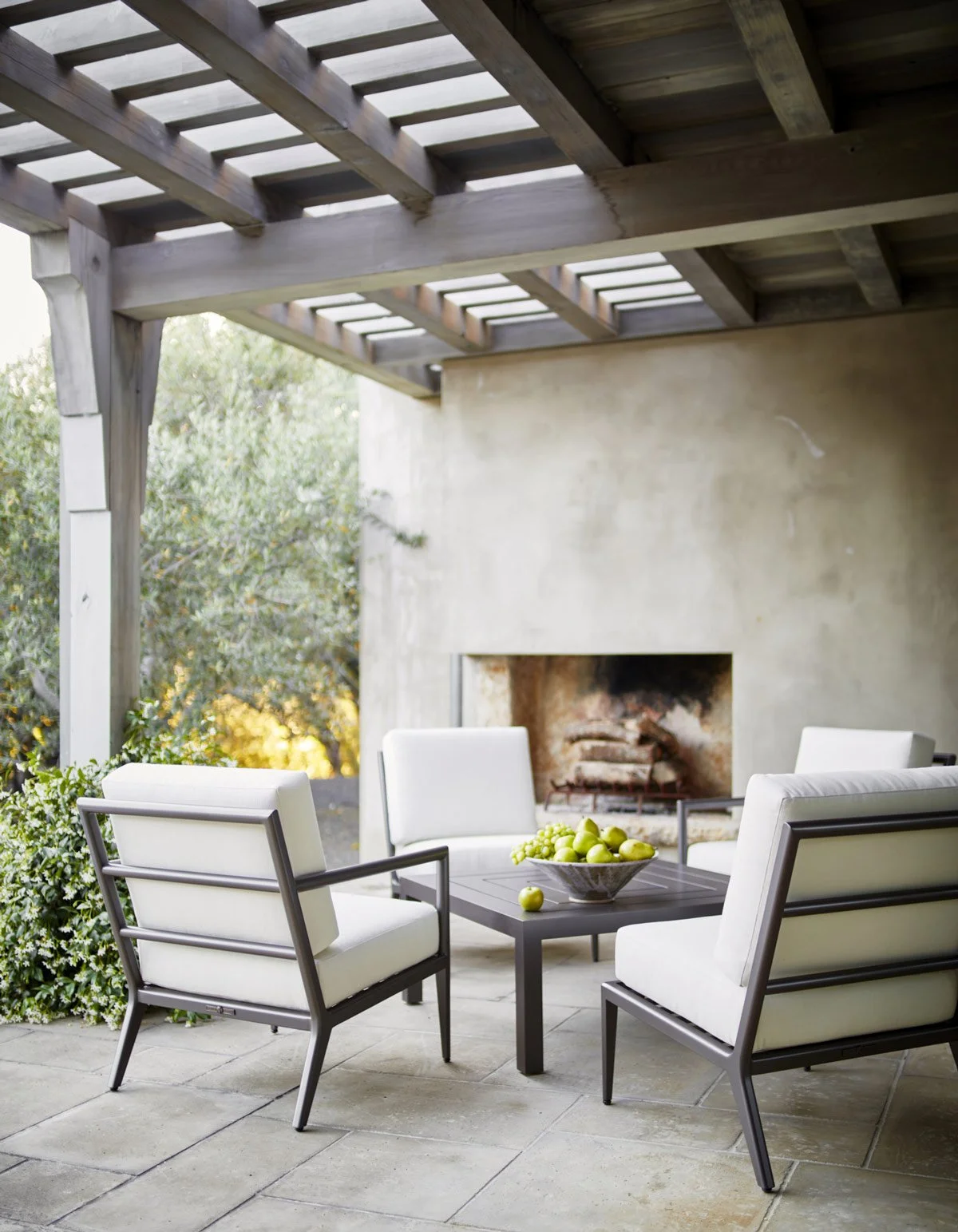 mckinnon-and-harris-luxury-outdoor-living-pergola-patio-fireplace-architecture-by-kip-dawkins