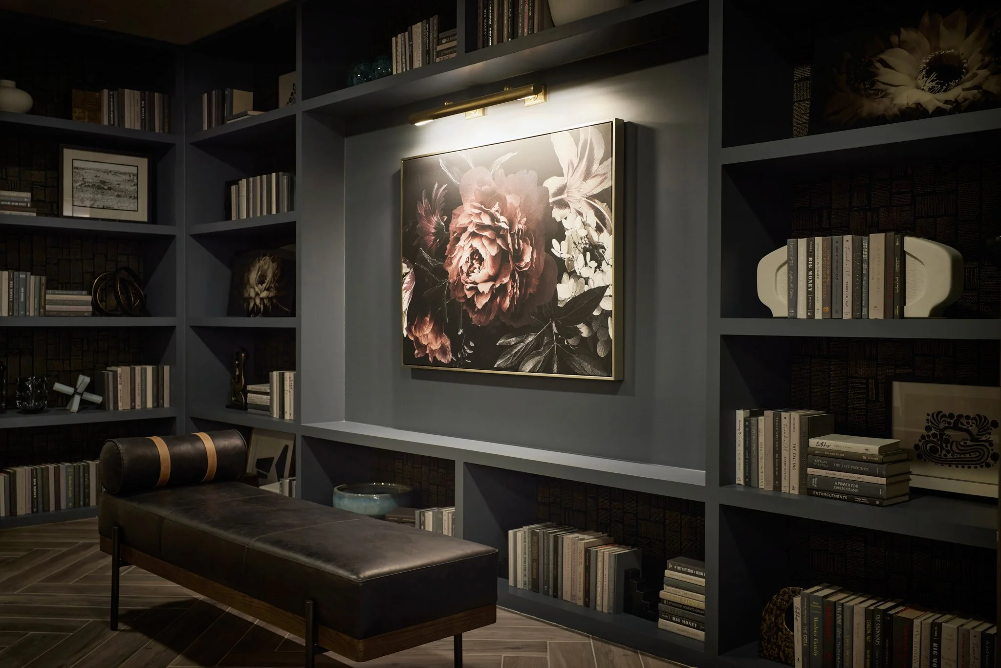 luxury-hotel-library-lounge-interior-design-architectural-photography-by-kip-dawkins