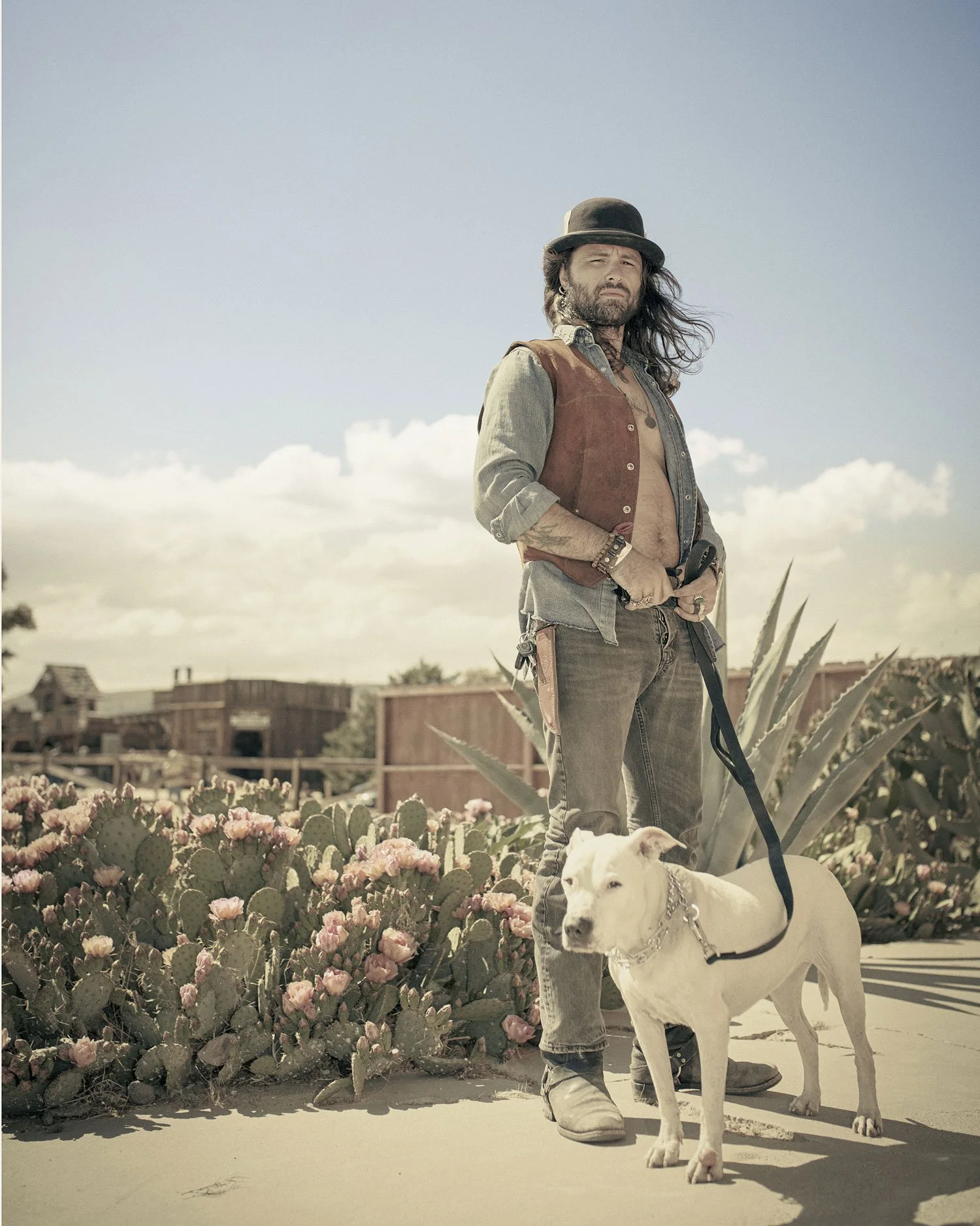 mojave-desert-lifestyle-editorial-portrait-man-walking-dog-by-kip-dawkins