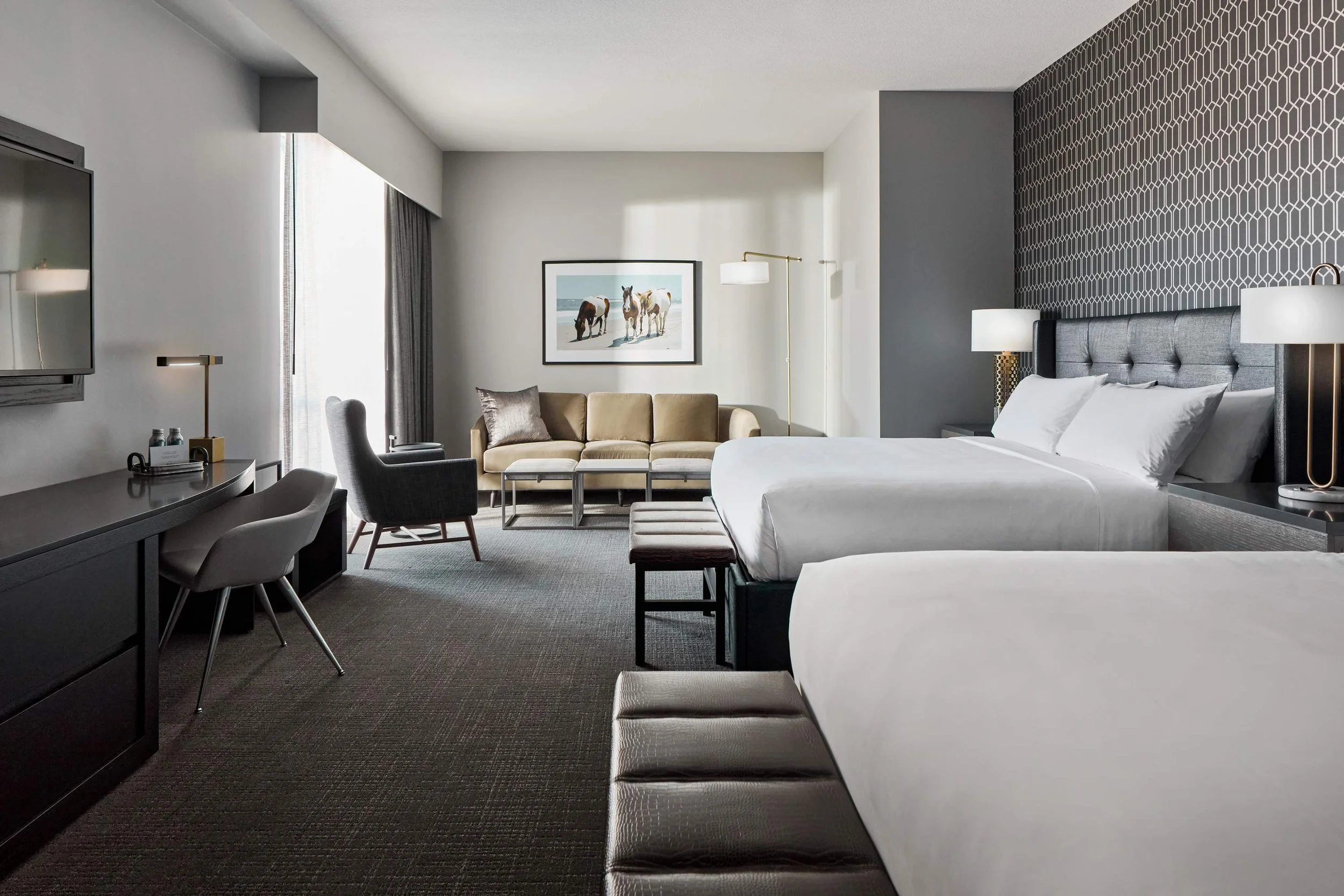 archer-luxury-hotel-guest-suite-interior-design-architectural-photography-by-kip-dawkins