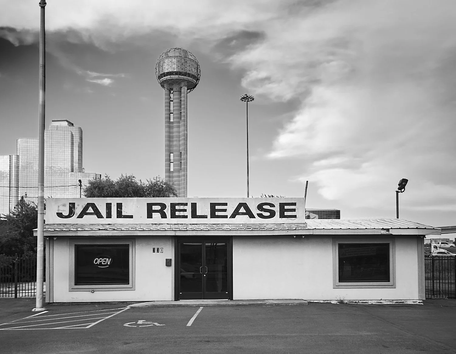 dallas-texas-jail-release-reunion-tower-fine-art-documentary-photography-by-kip-dawkins