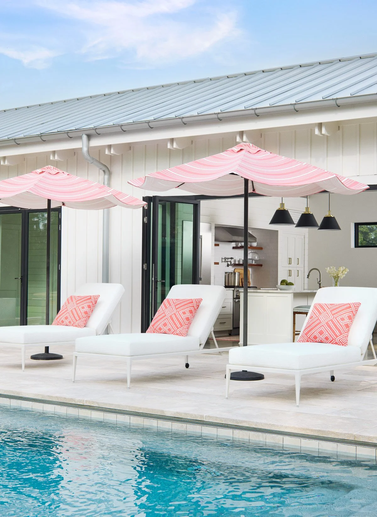 thibaut-luxury-outdoor-fabrics-resort-pool-deck