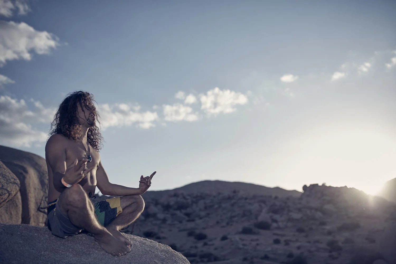 cinematic-mojave-desert-landscape-rock-formation-lifestyle-photography-by-kip-dawkins