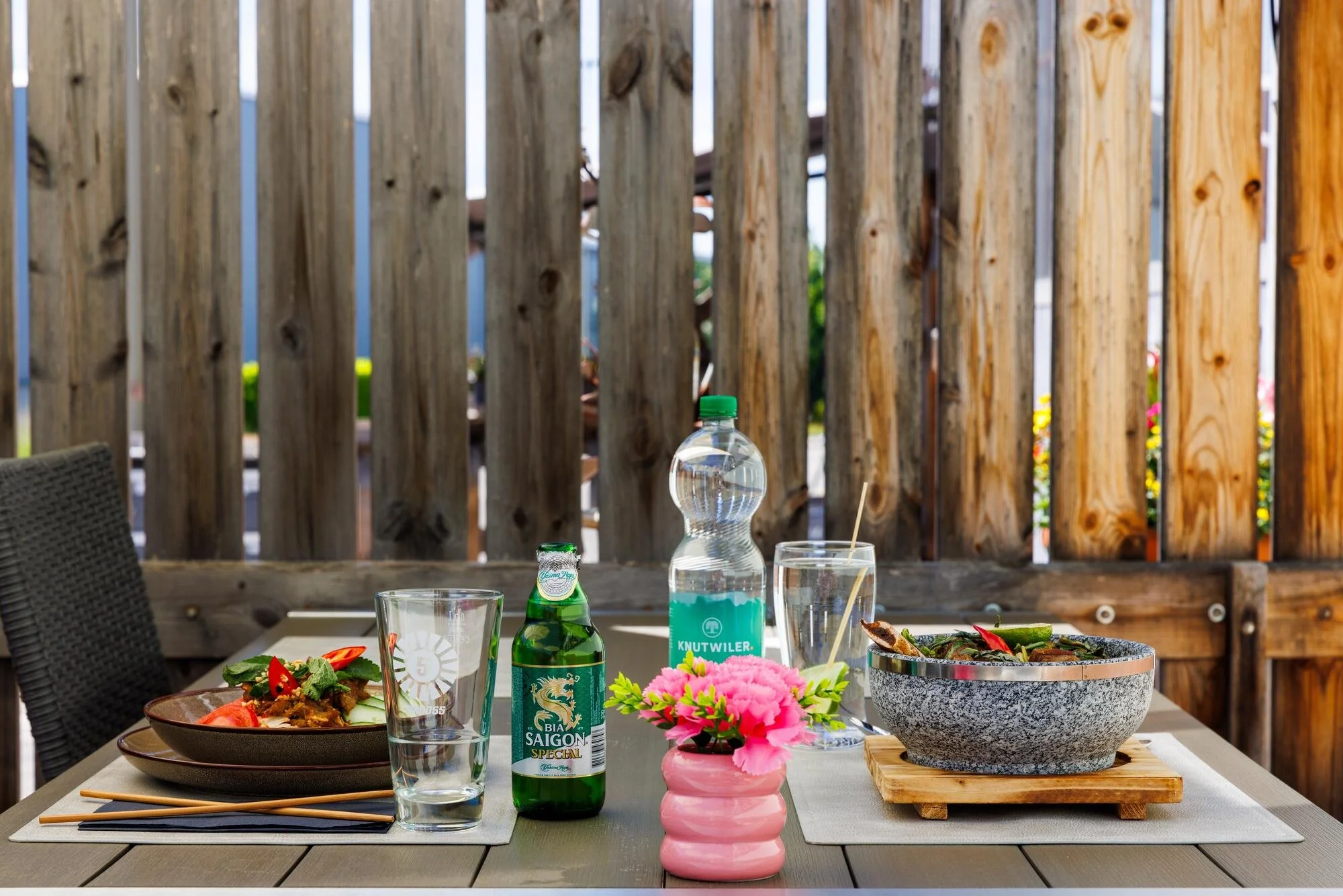 Ein gedeckter Tisch Restaurant Vietdura in Tagelswangen