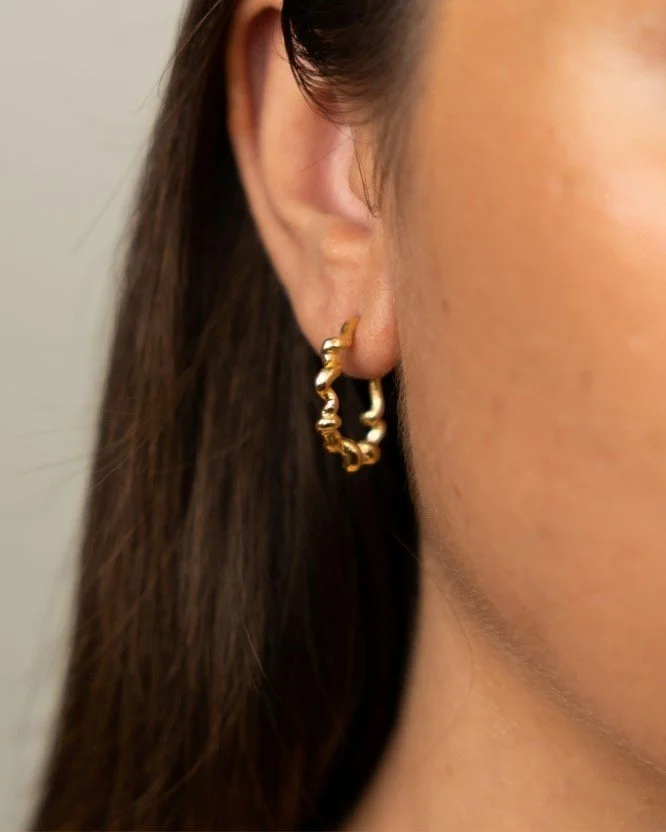 Pendientes aros medianos oro.jpg