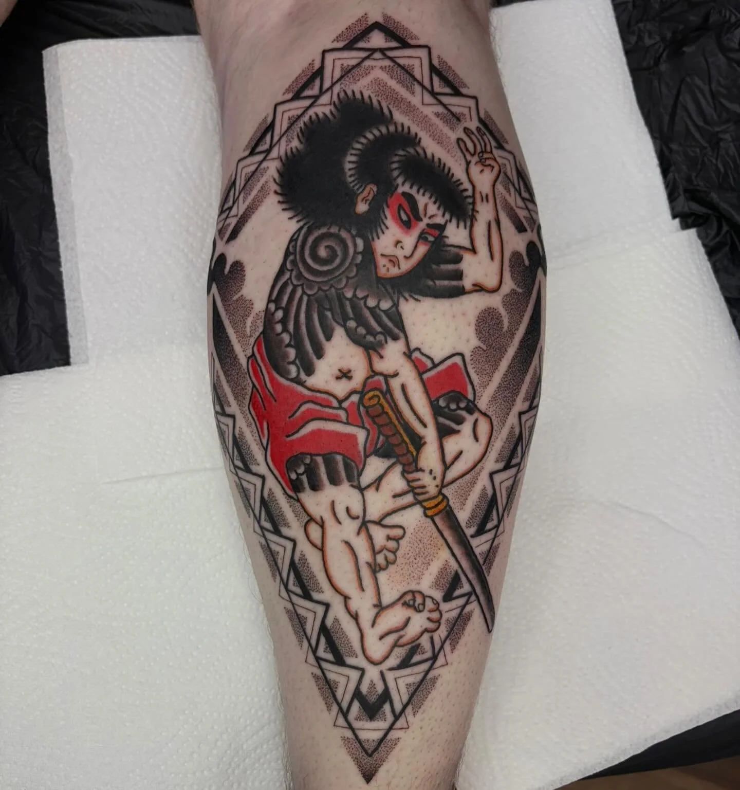 Collaboration tattoo done by both @emilybennetttattoo and @shandannmarie dm either of them if you&rsquo;d be interested in getting a collaborative tattoo like this one