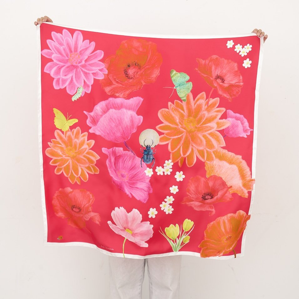 Je ne me cache pas derri&egrave;re le grand foulard &laquo;&nbsp;jardin&nbsp;&raquo;, je vous le pr&eacute;sente et j&rsquo;esp&egrave;re que vous aurez envie de venir le voir ! ❤️

@jardin_createurs , 5 rue de M&eacute;dicis, Paris 6, d&rsquo;ici me