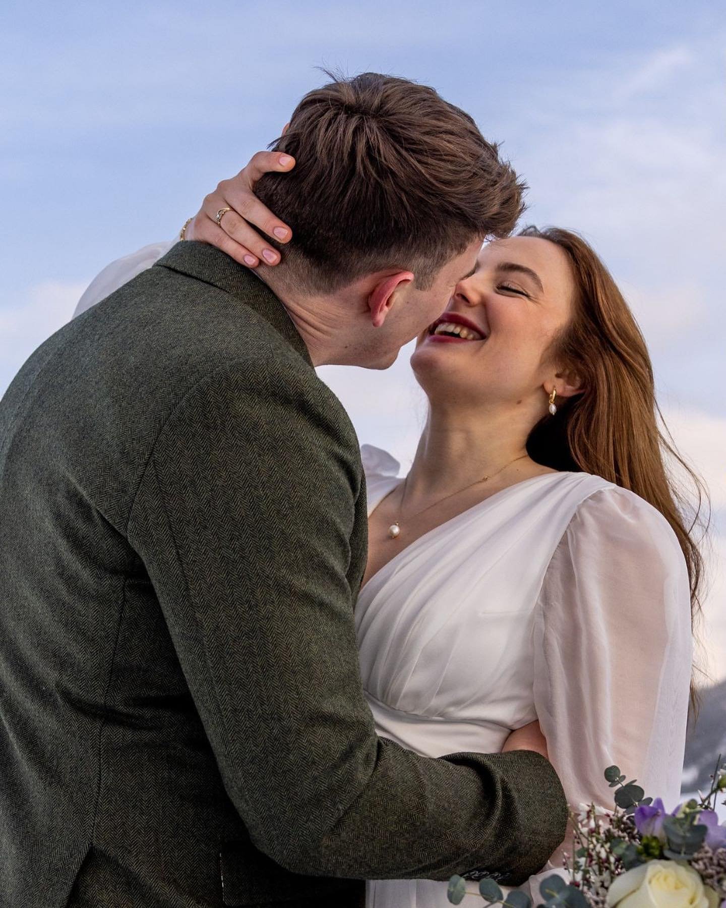 🌷🌸💐🌻

#hochzeitsvideo #hochzeitsfilm #hochzeitschweiz #elopememt #freietrauung #heiraten #hochzeitsfotograf #videografin #filmmaking #storytelling