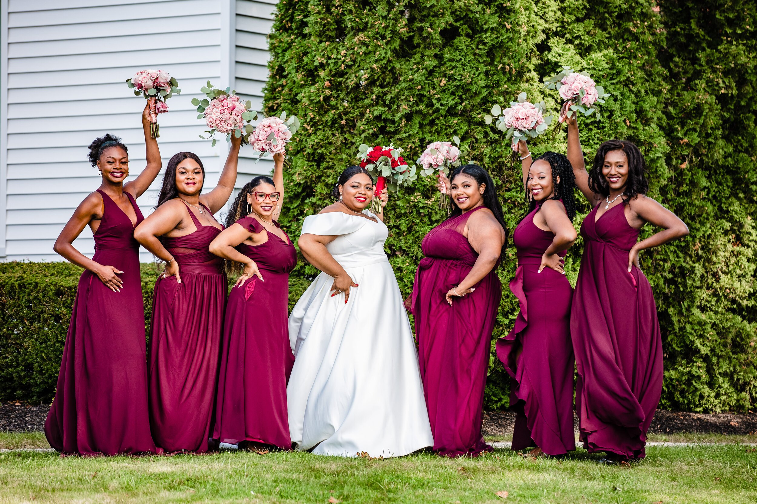 bride-and-bridesmaids-flowers-fleurs-du-mois-Davenport-Mansion-Wedding-©-Best-NJ-NYC-Bucks-County-Wedding-Photographer-Daniel Nydick-30.jpg