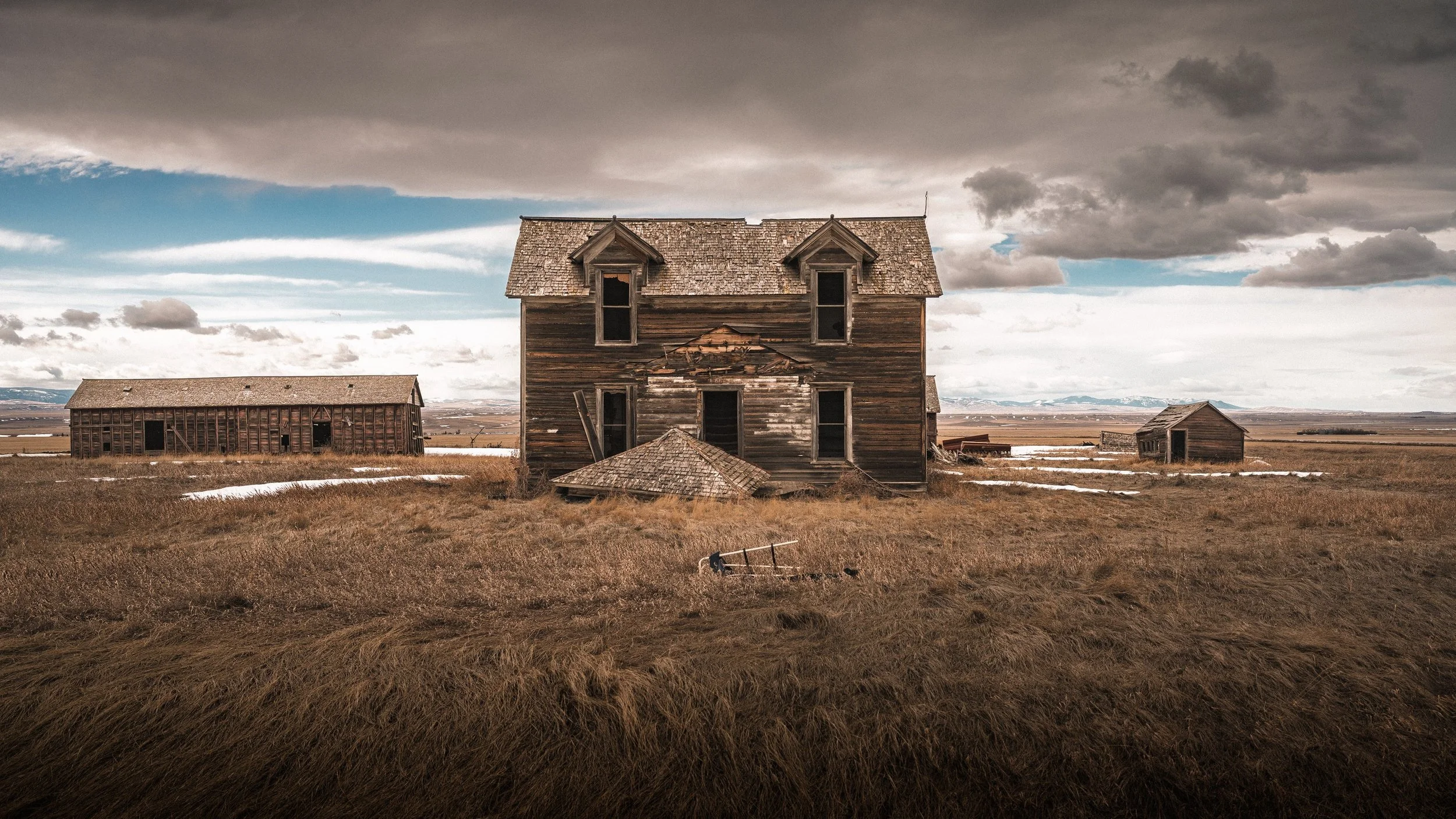 vanishing-west__2025 Elavators Old Houses Barns Central Montana-25.jpg