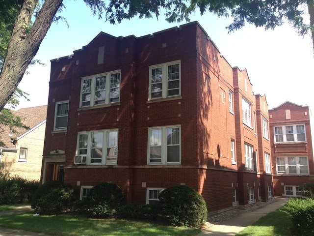 6 Unit Home Sold in Chicago Illinois
