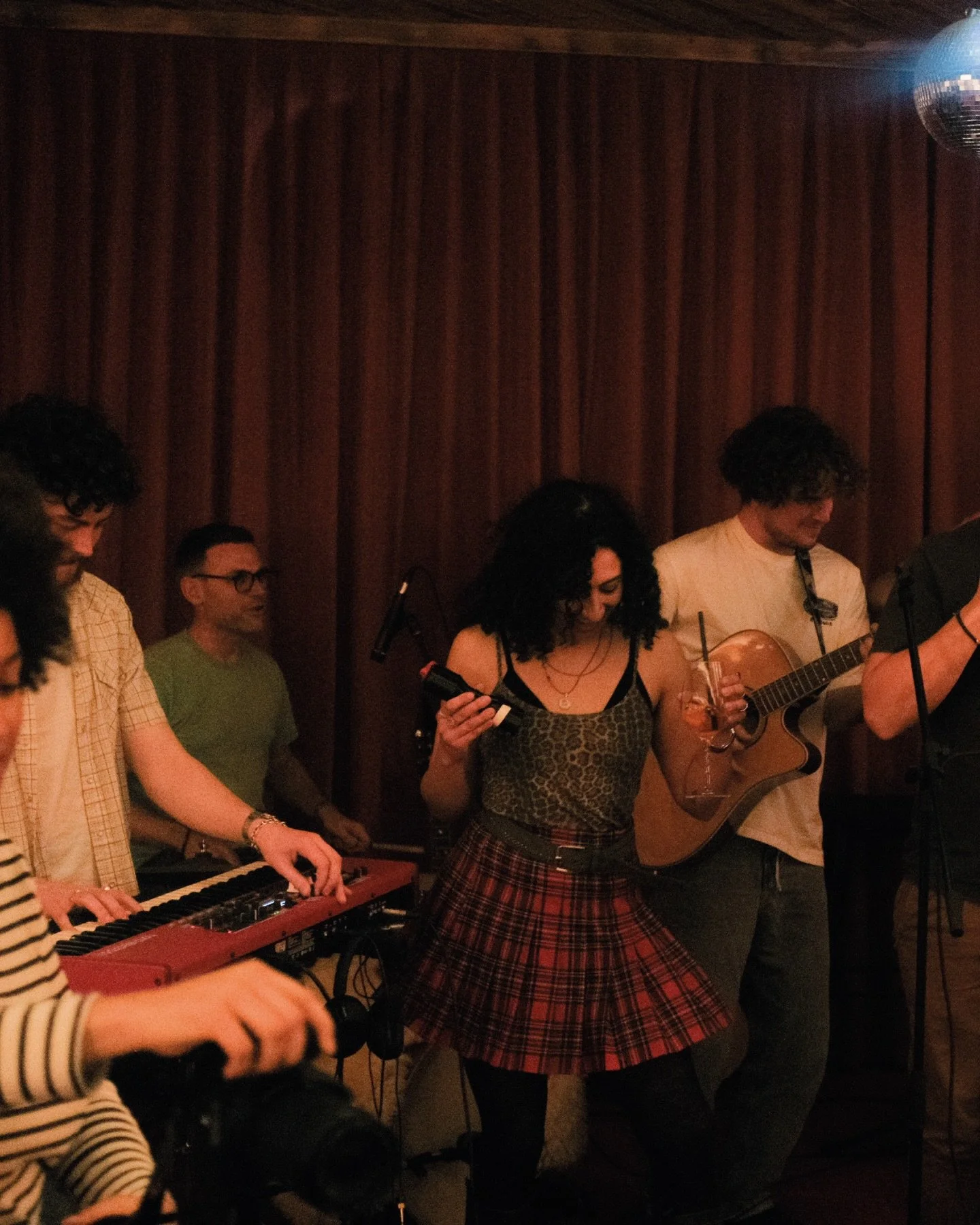 What an epic last jam session. The energy was high, the vibes skyrocketed. Thank you to each and every one of you. Let&rsquo;s keep this energy going for the last few concerts of singing city 2025.

Find the program on our website: www.singing-city.c