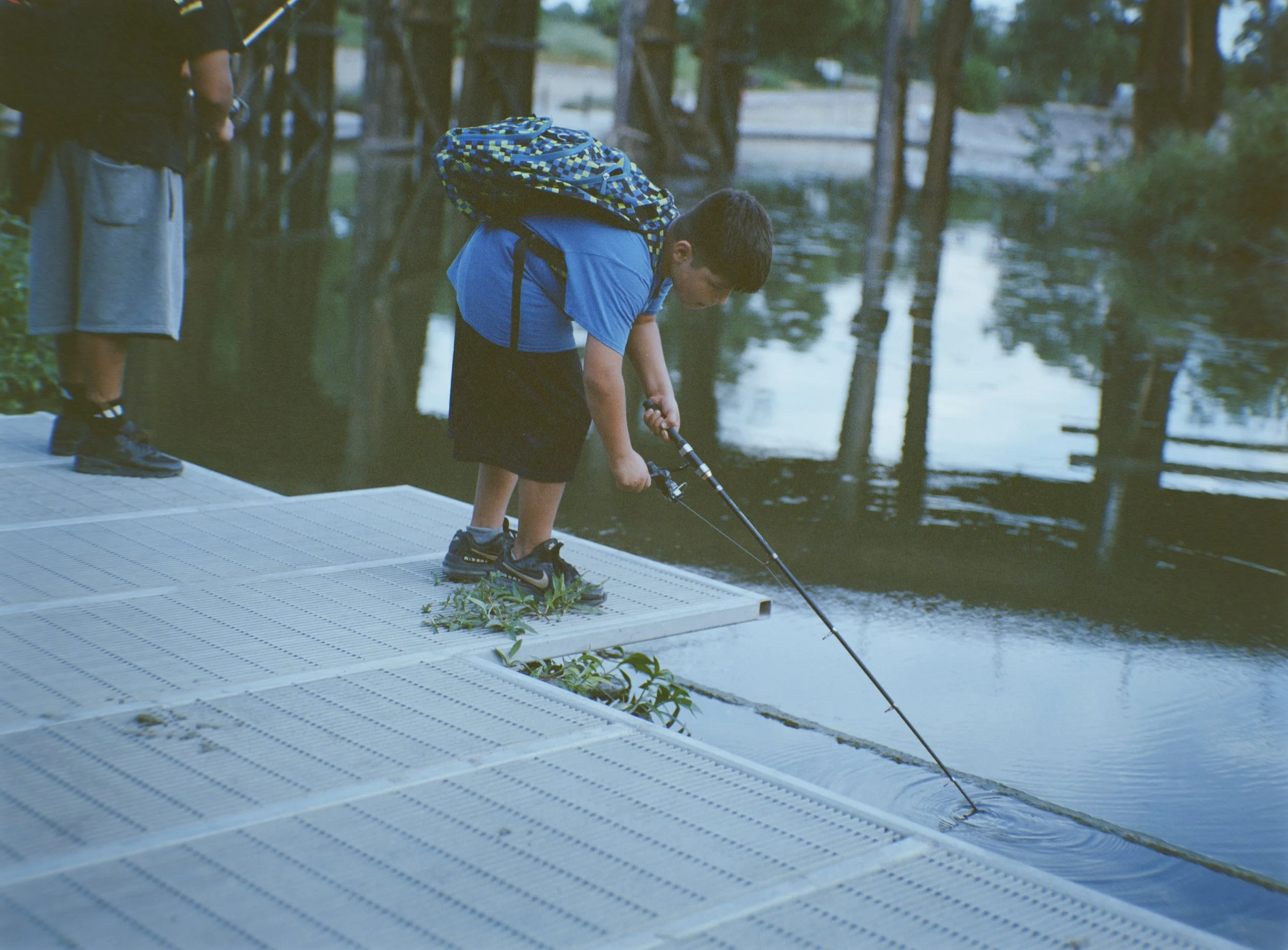 20_N1023_49_Boy fishing.jpg