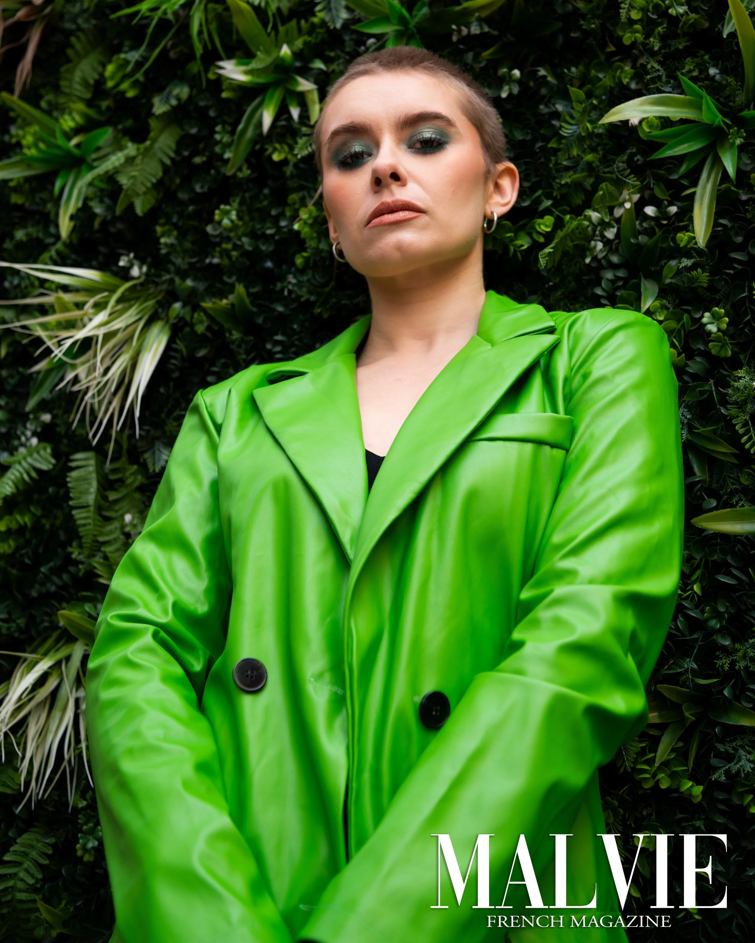 10_The_Lady_in_Green_image4-111.jpg