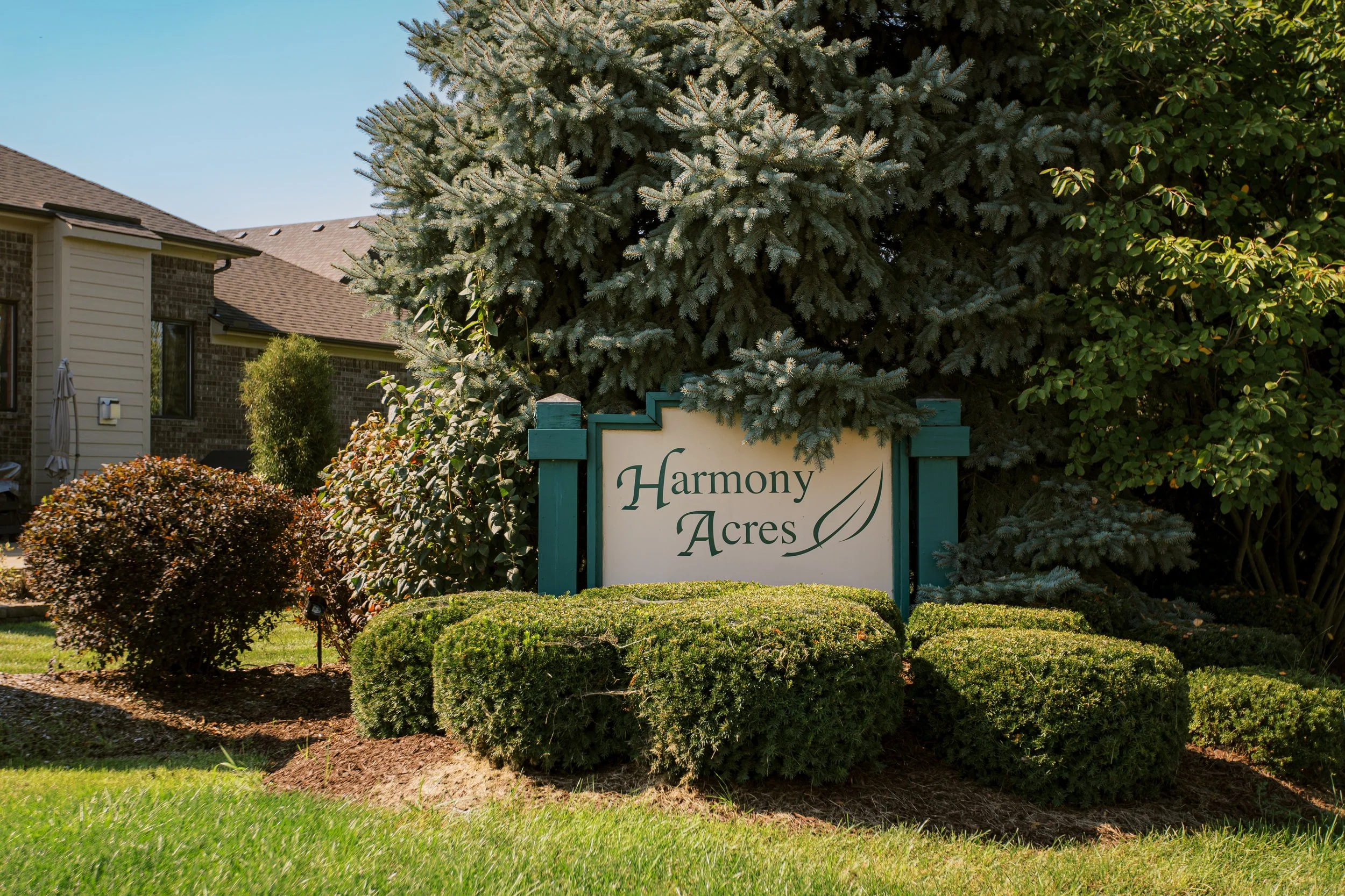 Harmonyacresign-1.jpg