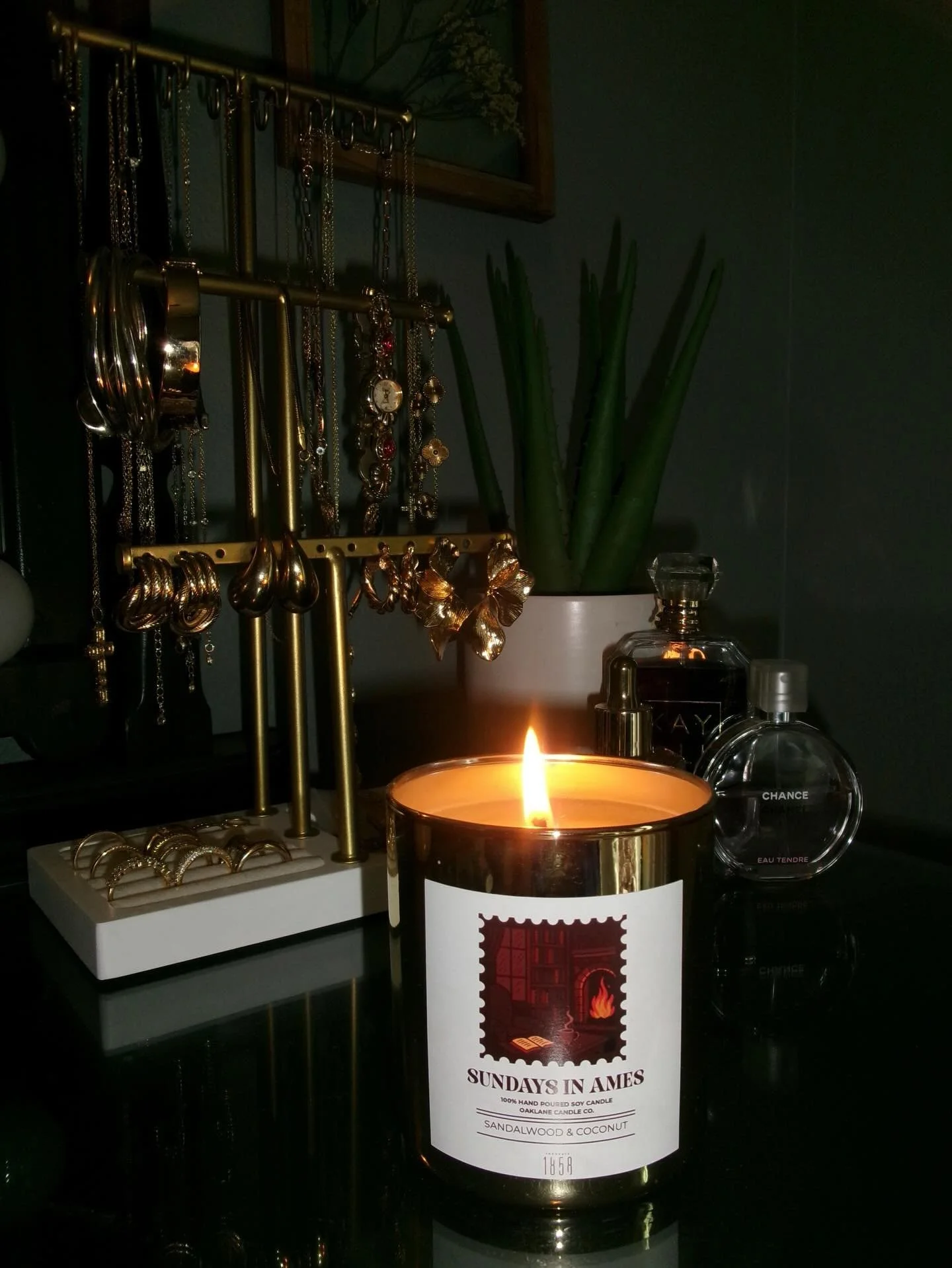 The perfect vibe heading into the weekend! Shop our candles today✨

#candles #iowastate #ames #innovate1858