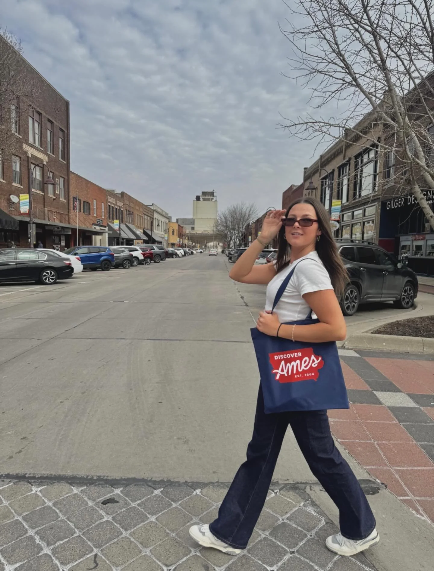 Walking into spring with Innovate 1858💐

#innovate1858 #spring #iowastate #totebag