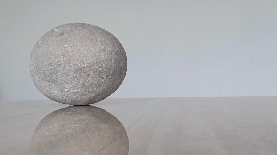 Travertine coffee table
France, 1970s

Solid stone.
Fluted bases.
Architectural weight.

Recently arrived at the studio.