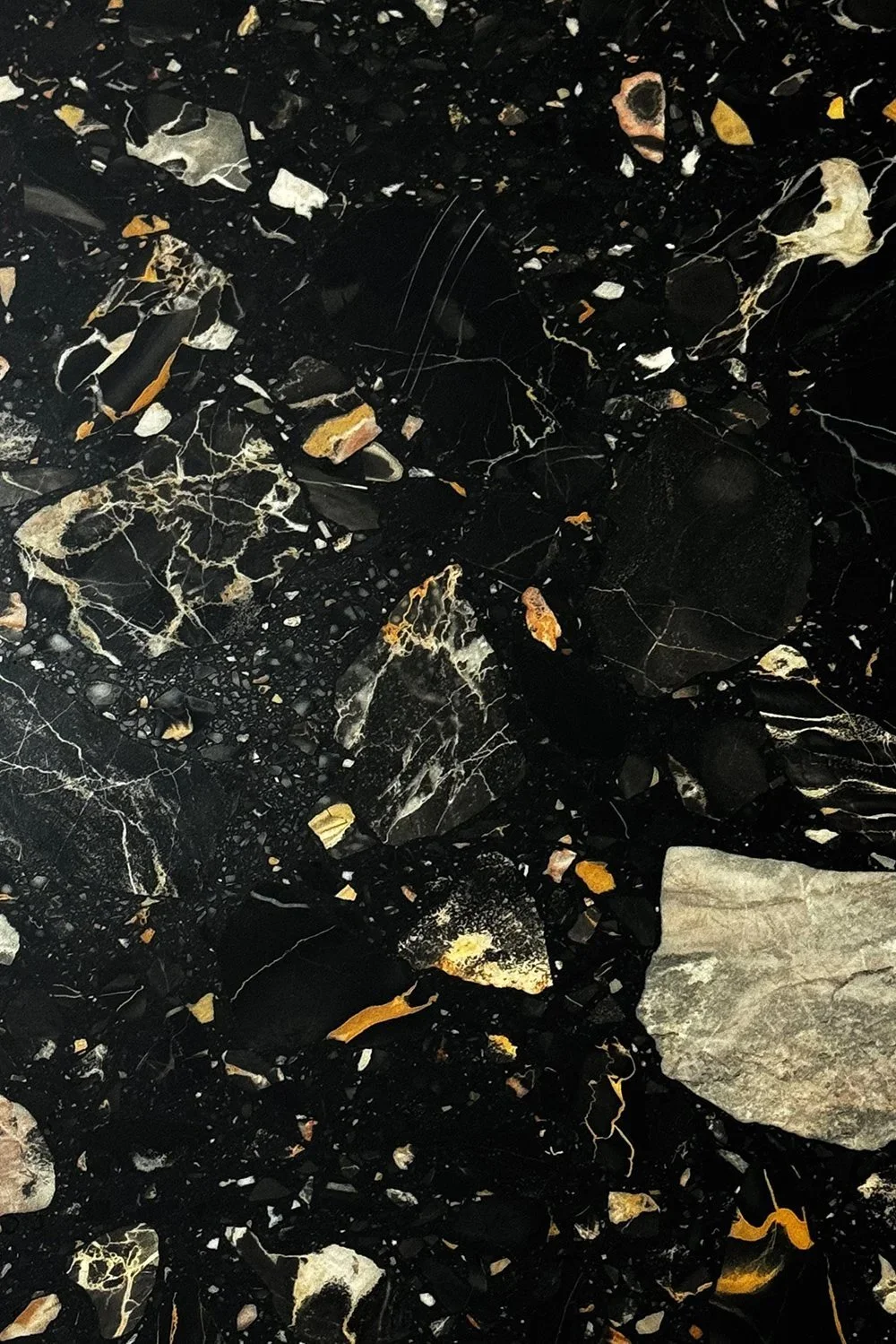 1970s Italian Black Marble Round Dining Table