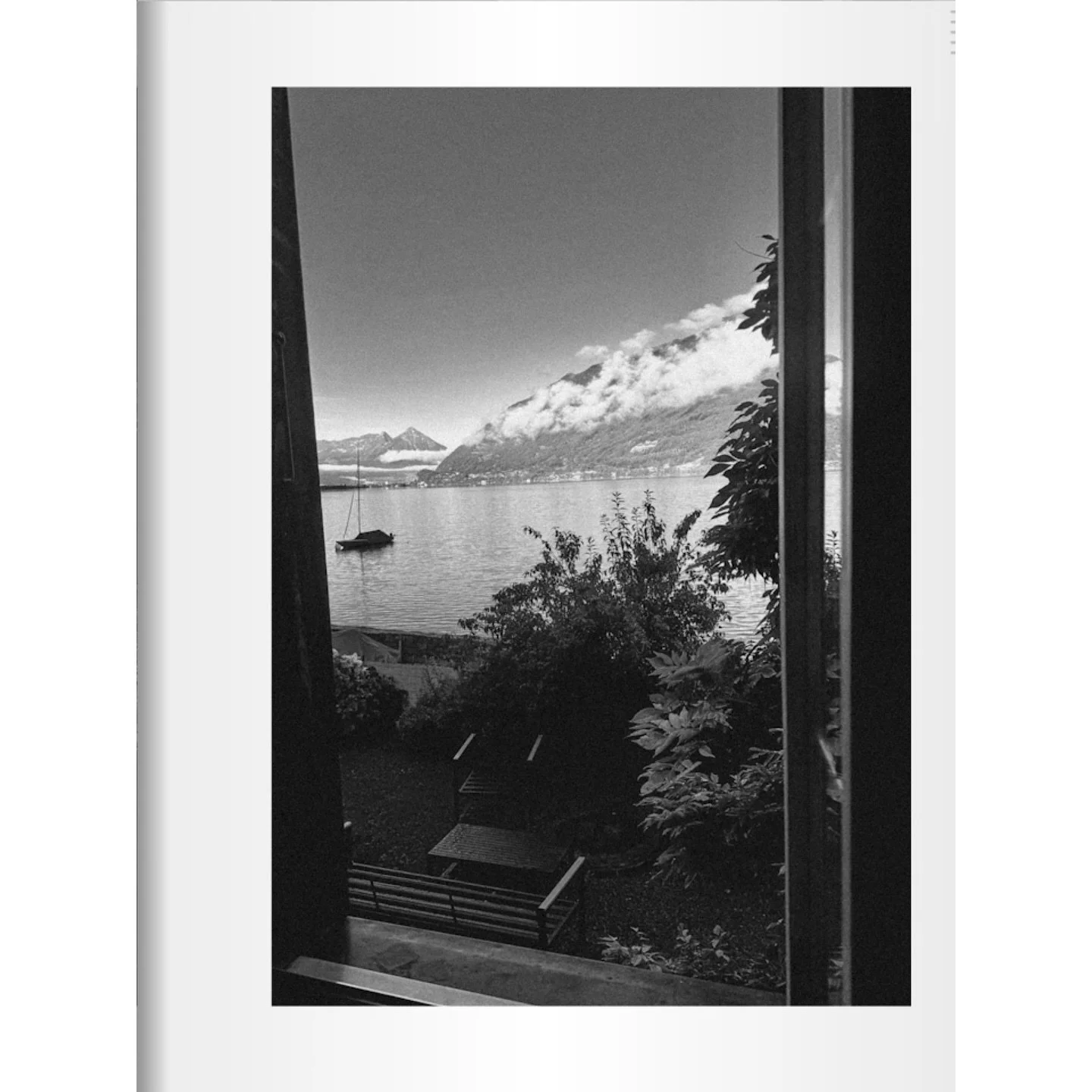 Room with a view&hellip;...#pramitmitraphotography #pramitmitra #bnw #bnwphotography #bnw_captures #blackandwhitephotography #amaturephotography #bnwphoto #photography #photographylovers #photographylife #monochrome #monochrom #bnwmood #instaphotogra
