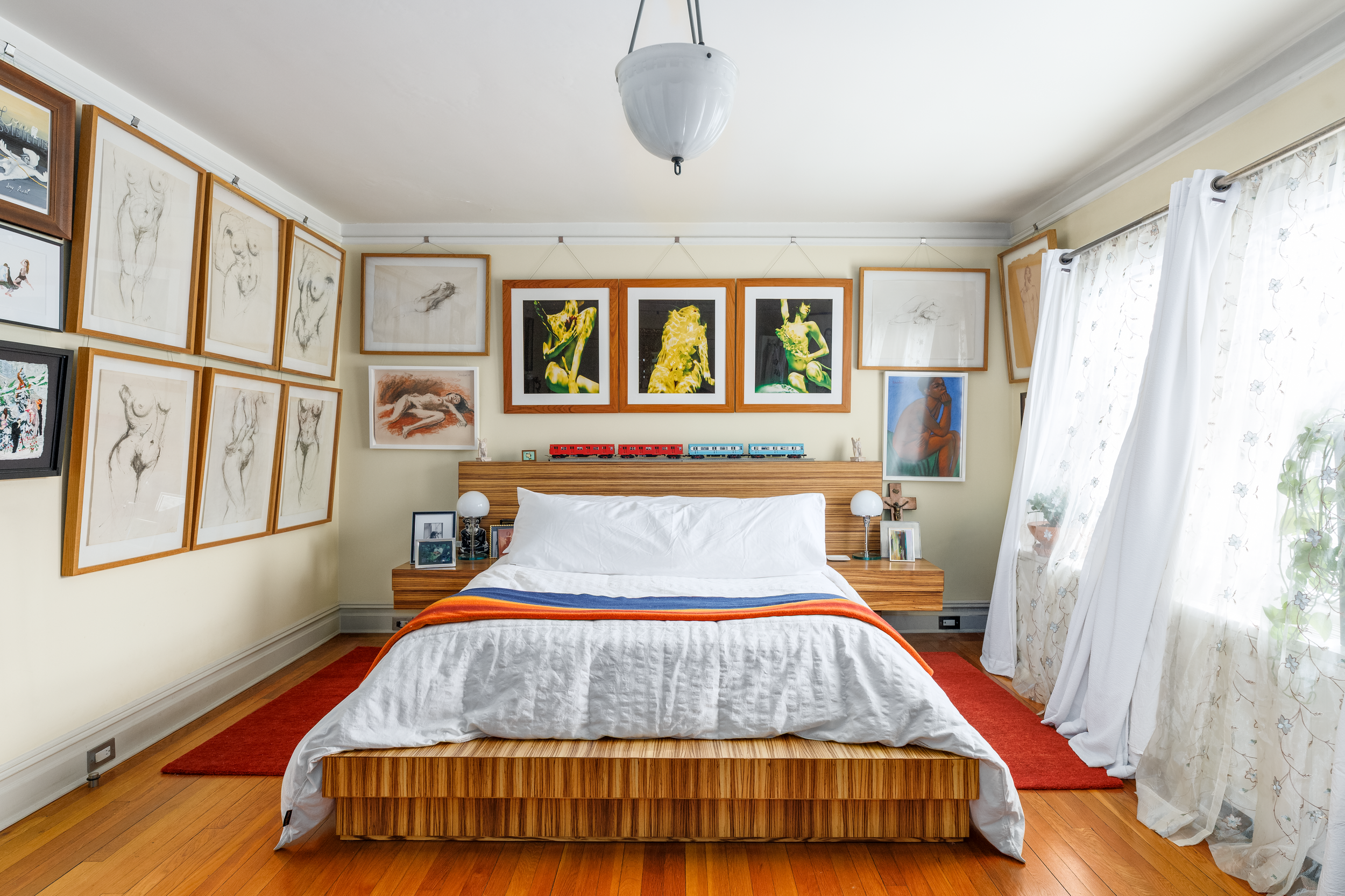 primary bedroom.png