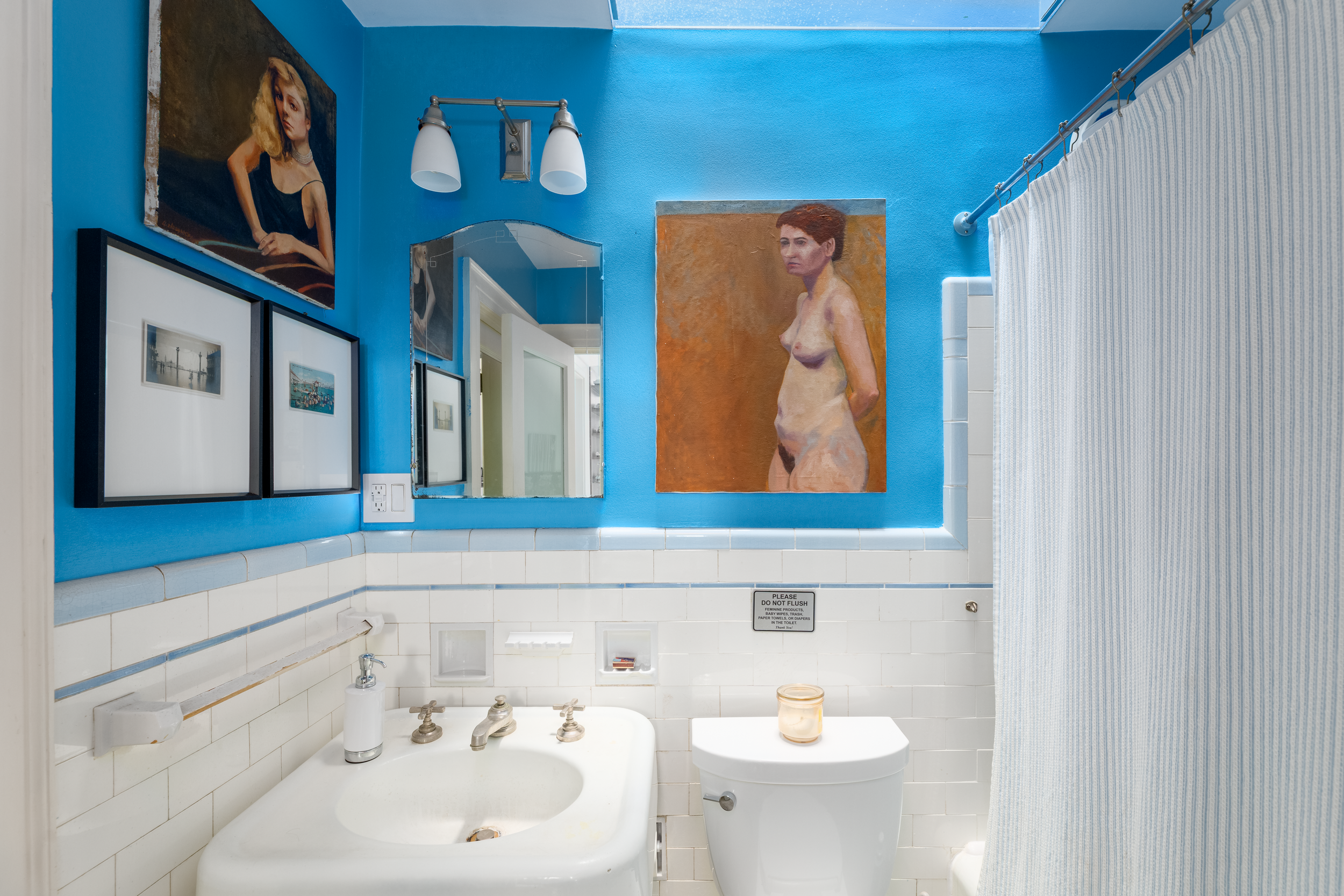 bathroom.png