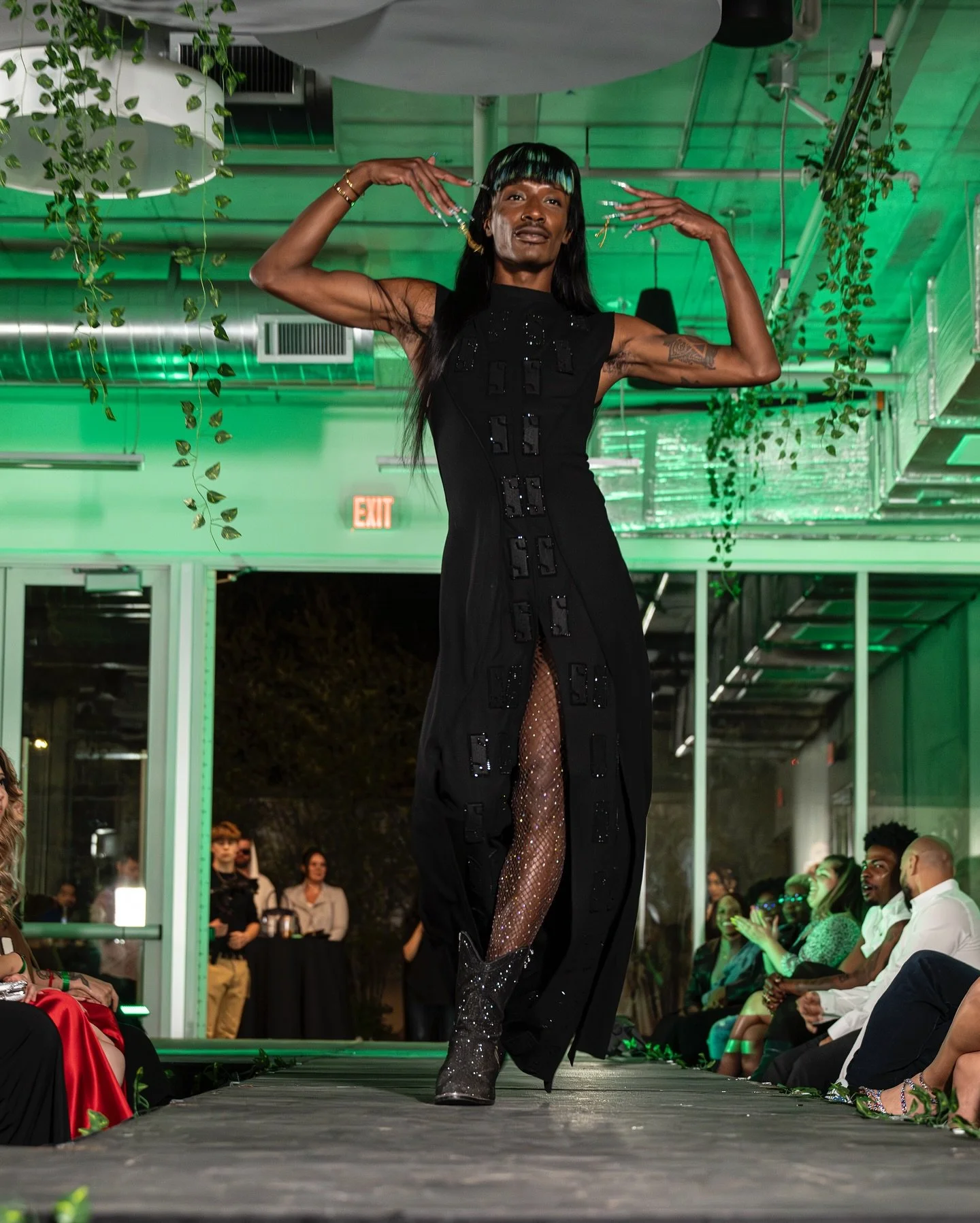 Elegance and edge unite in this stunning look by &Ntilde;uu Savi, showcased at NORF:Urbano. The intricate hand-stoned embroidery adds just the right amount of shimmer, bringing out the boldness in every step. 

This is more than fashion&mdash;it&rsqu