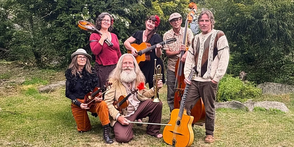 Rob Diggins with Hobohemia and The Flying Oms