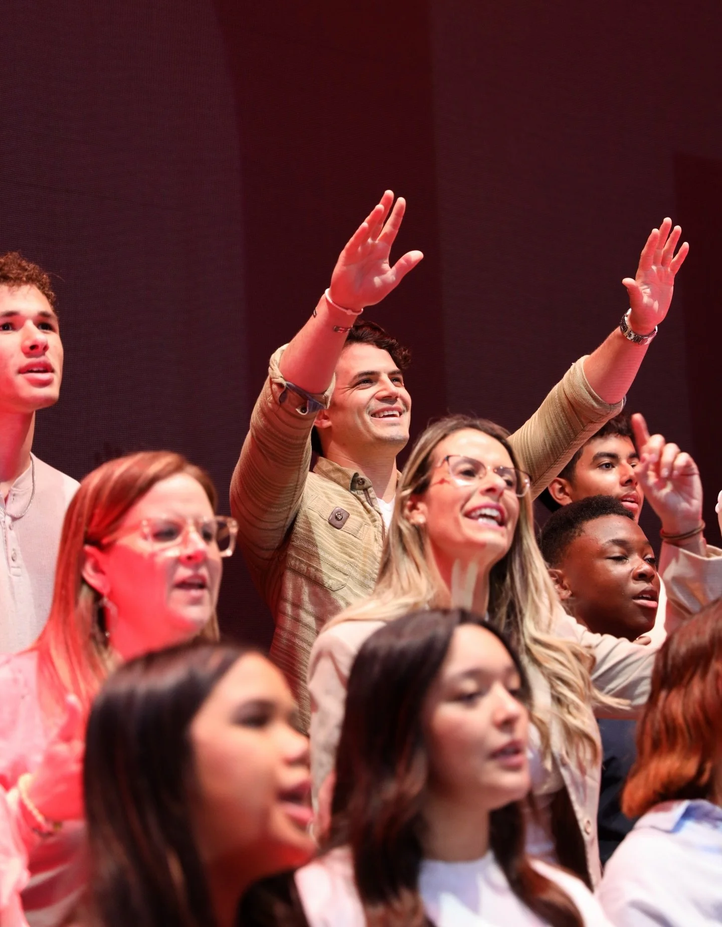 this was our choir at 8am on Easter sunday🕺 it was such a fun time service with them🙌