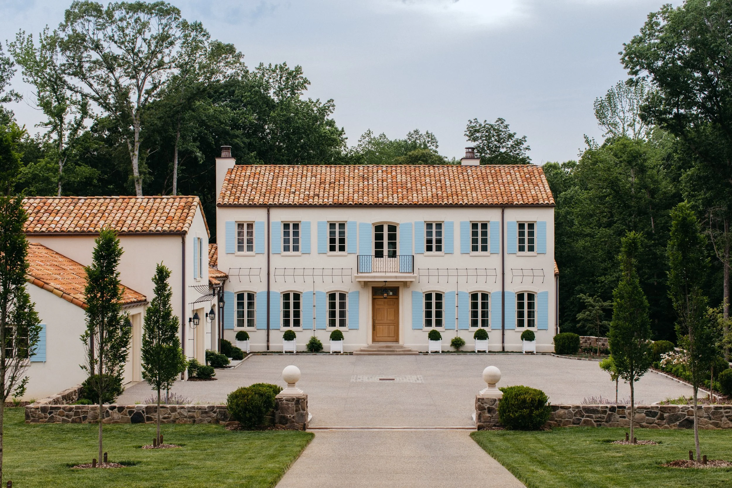 Exterior-1.jpg