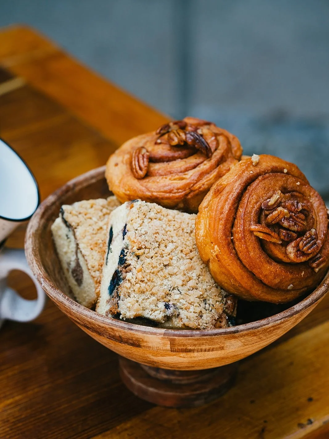 No tricks, just treats🌲
We are enjoying a quiet and warm day but we look forward to the fun arriving tomorrow for our 38th annual Halloween Party for the local kiddos. Find Miss Vickie and the “Activated Door” for a specialty themed pic