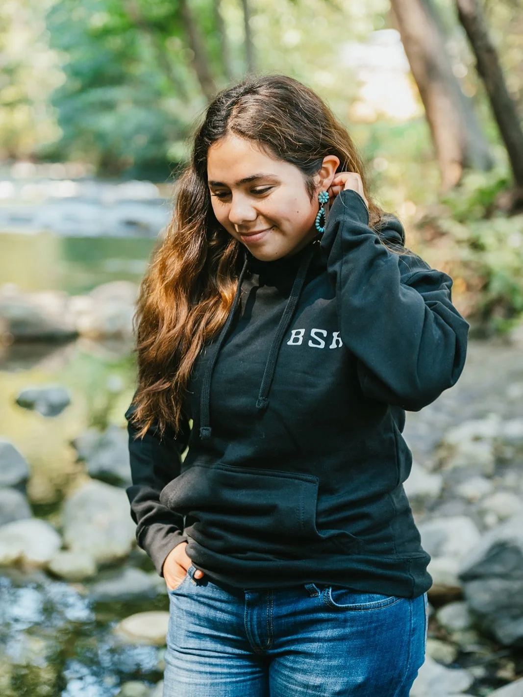 Classic + Cozy💙

Rainy days like these have us reaching for our favorite hoodie. Did you know the &ldquo;BSRI&rdquo; logo font was recreated from the hand-carved wooden sign in the garden at the front of the property?

BSRI Classic Hoodie available 