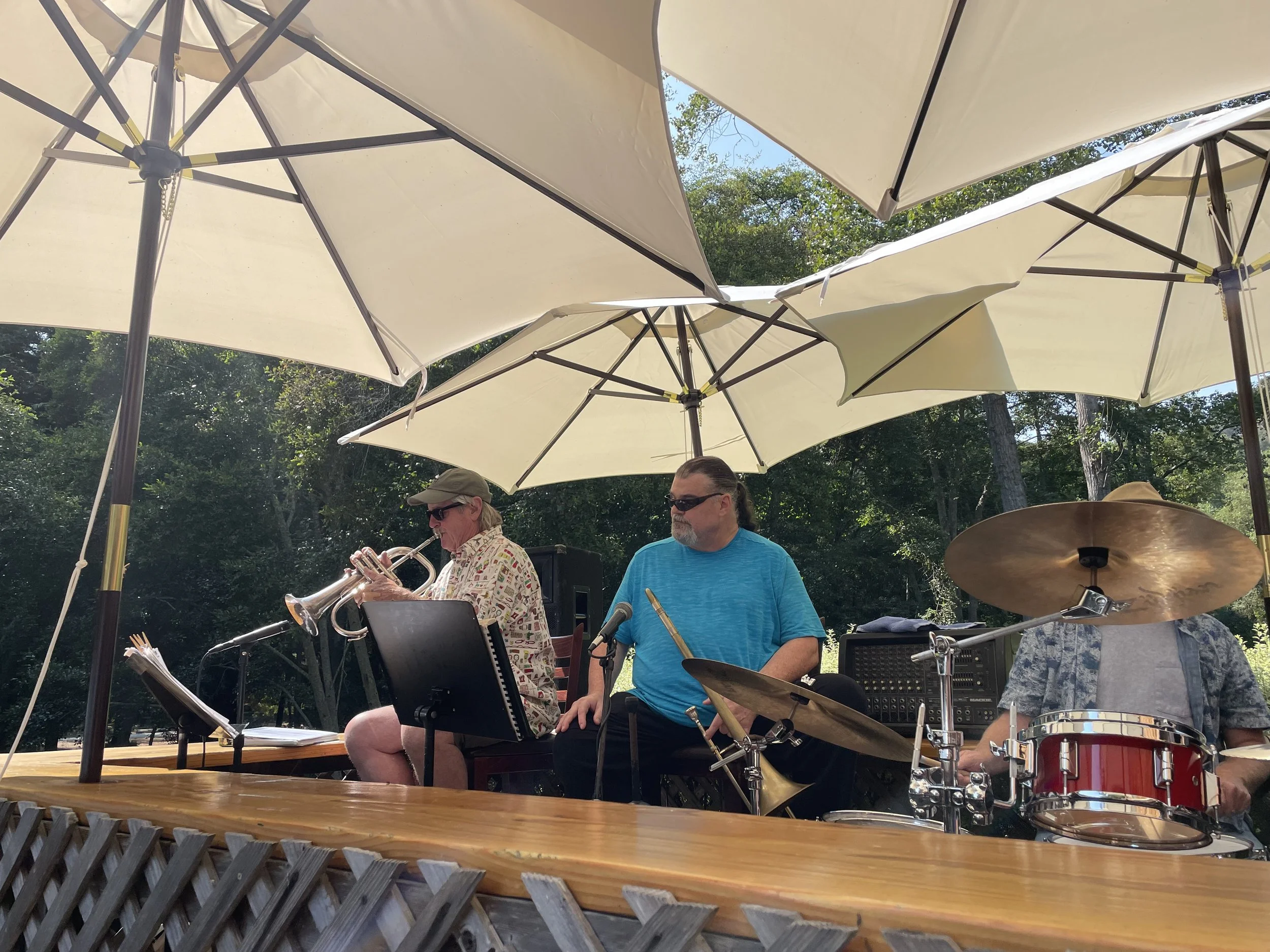 Sunday Music / Along came betty