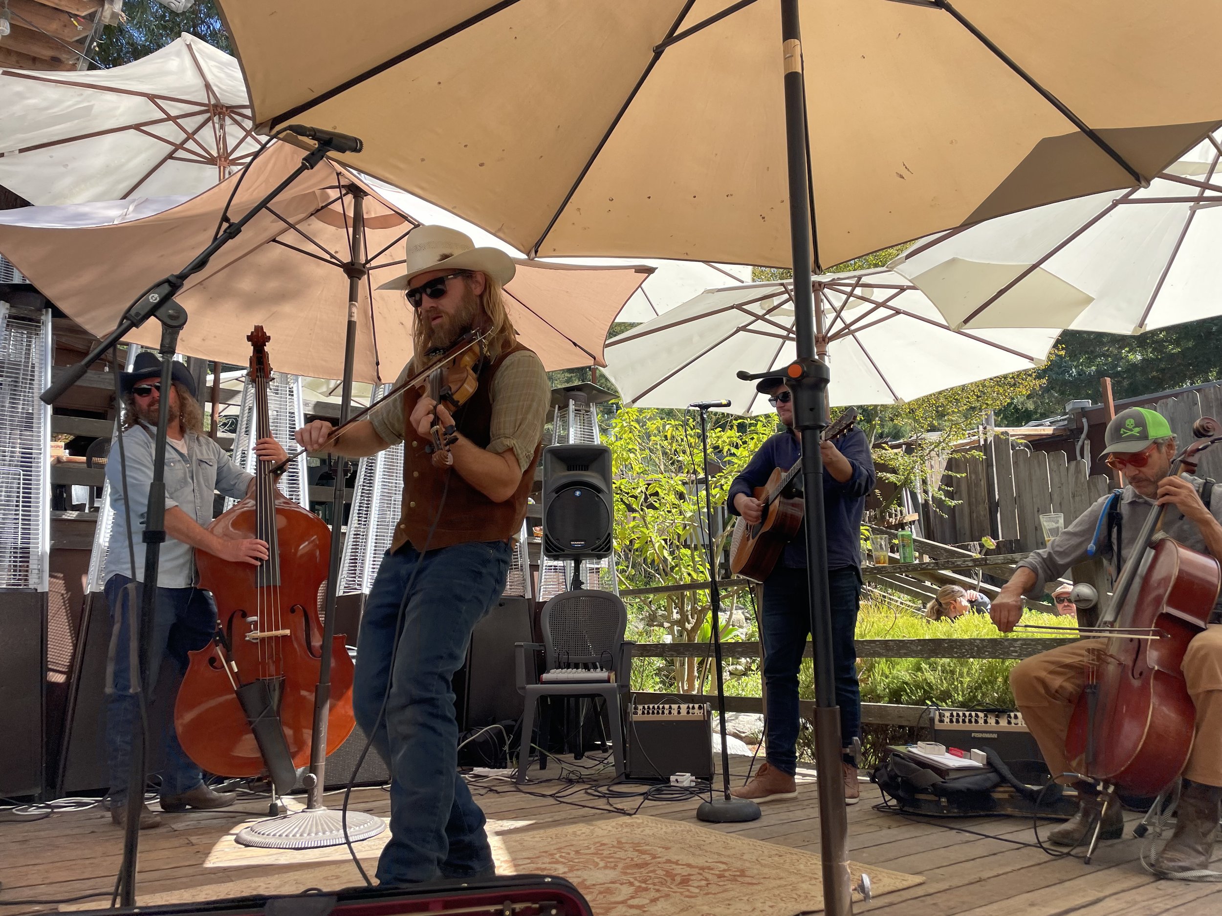 Sunday Music / wayward jerry