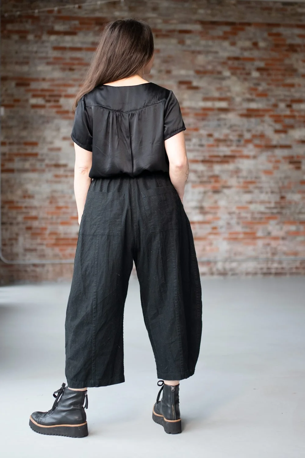 Meg_Arthur_Nocturne_Black_back.jpg