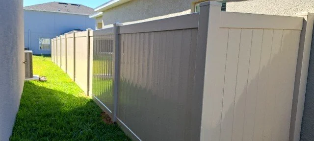 VINYL FENCE