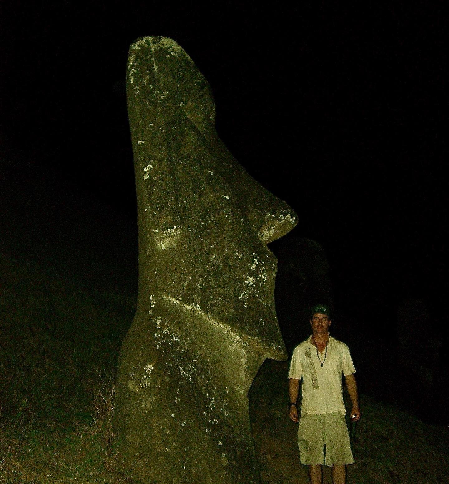 Back in the Spring of 2007, Michael Thomas and I visited Rapa Nui. Quite an adventure! Going adrift in the far southern corner of the Polynesian Triangle.
