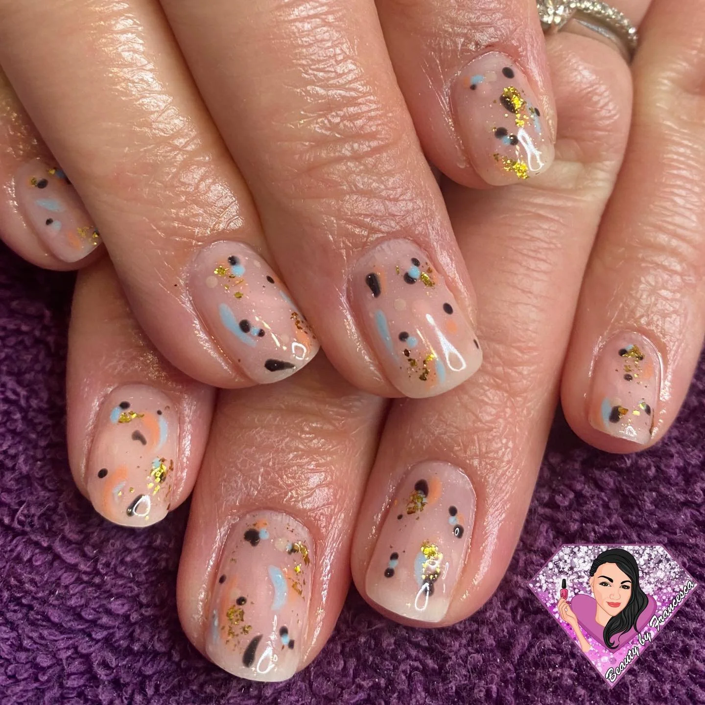 Gel manicure 17.jpg