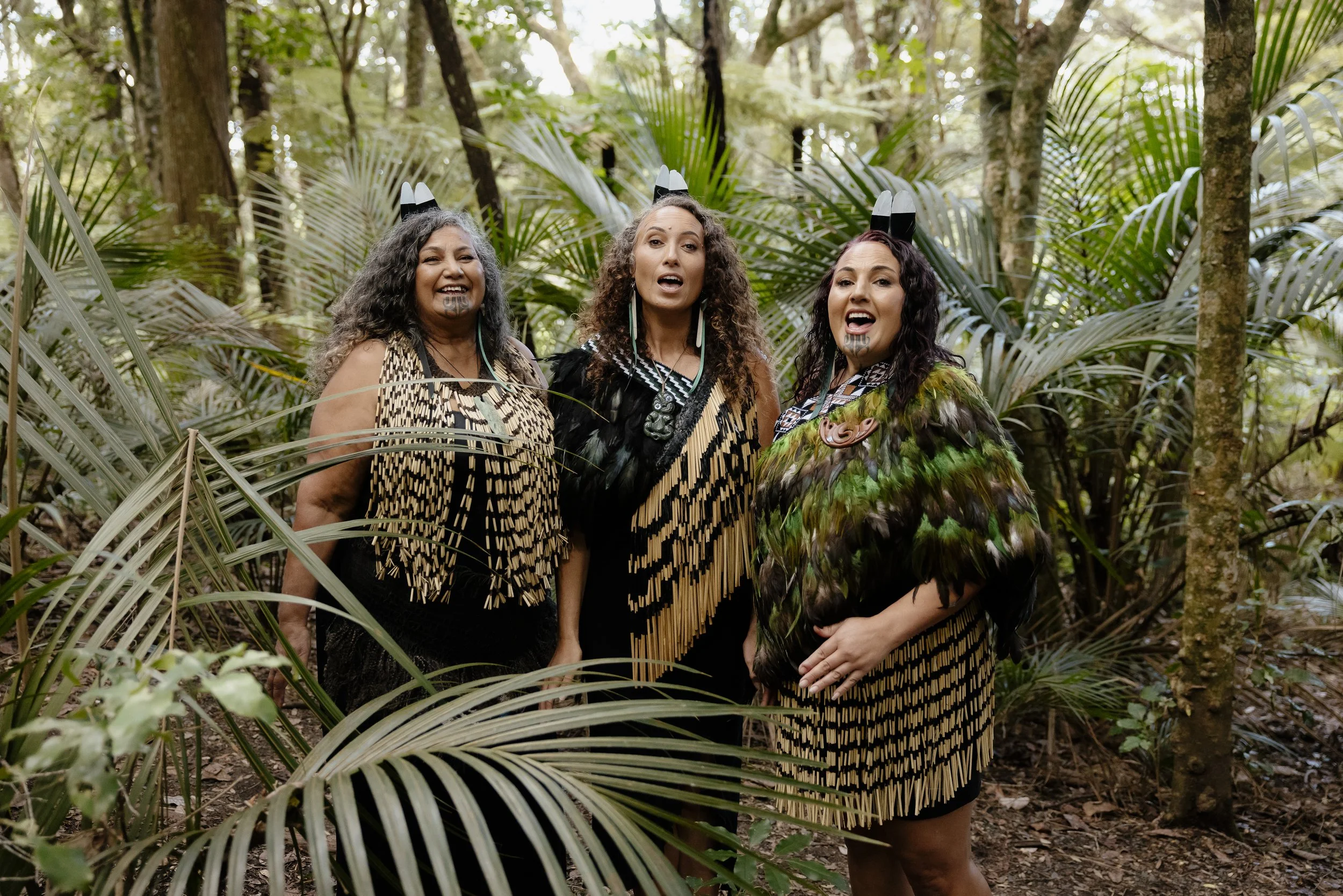 Māori Women singing waiata